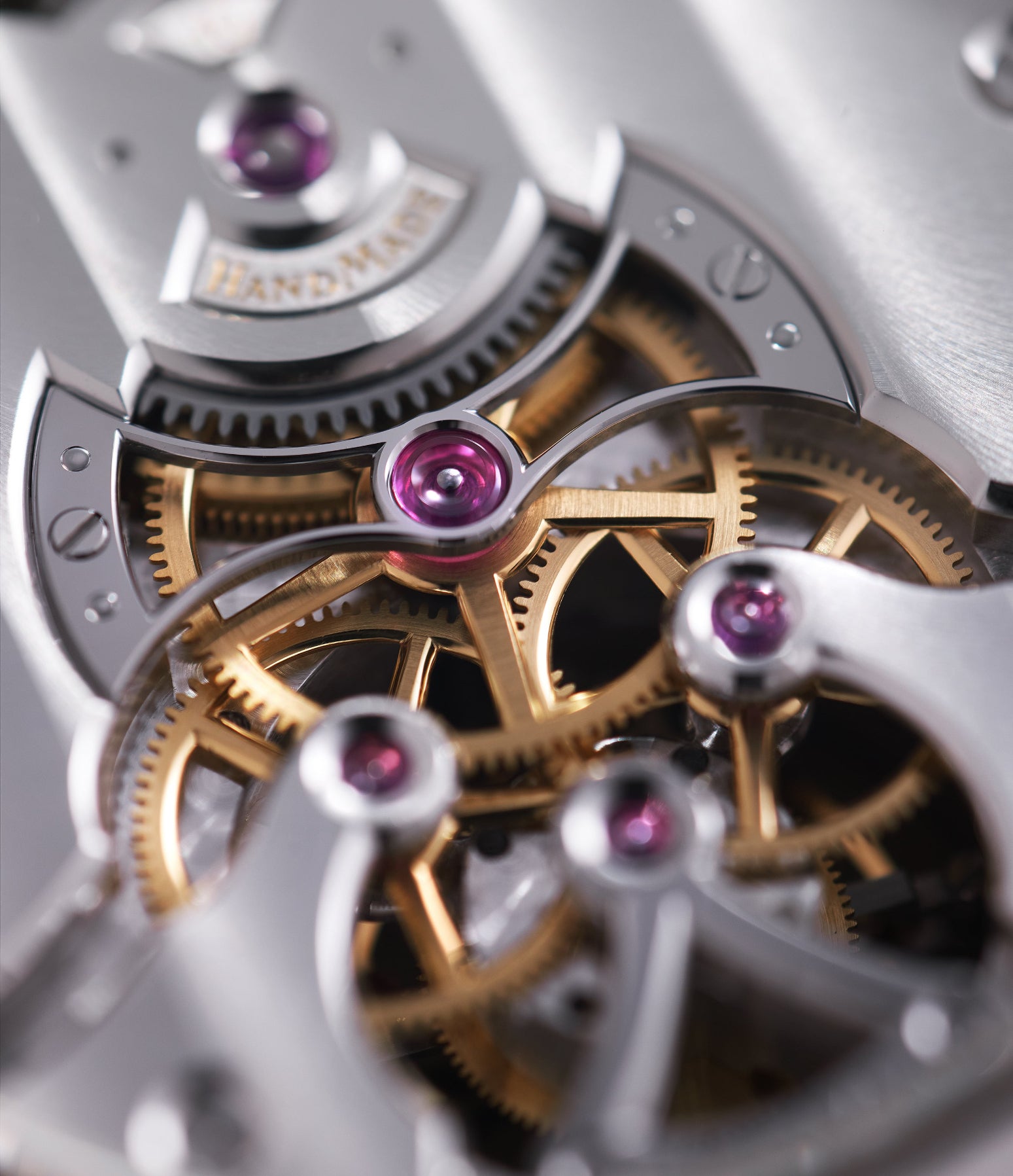 AKRIVIA Collectors Guide | AK-04 Calibre | Rexhep Rexhepi | Independent Watchmaking | Time-only