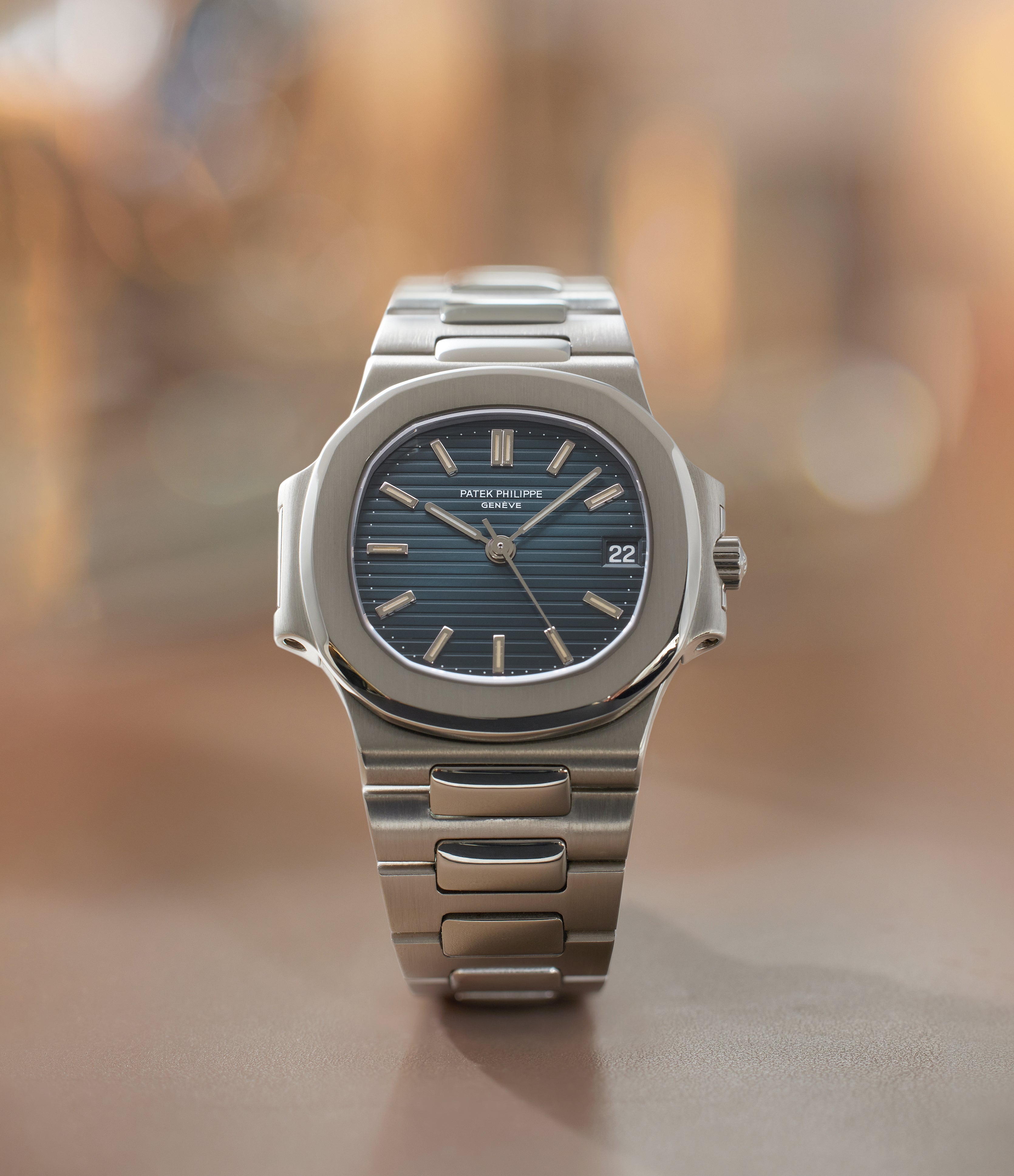 Platinum patek philippe nautilus top