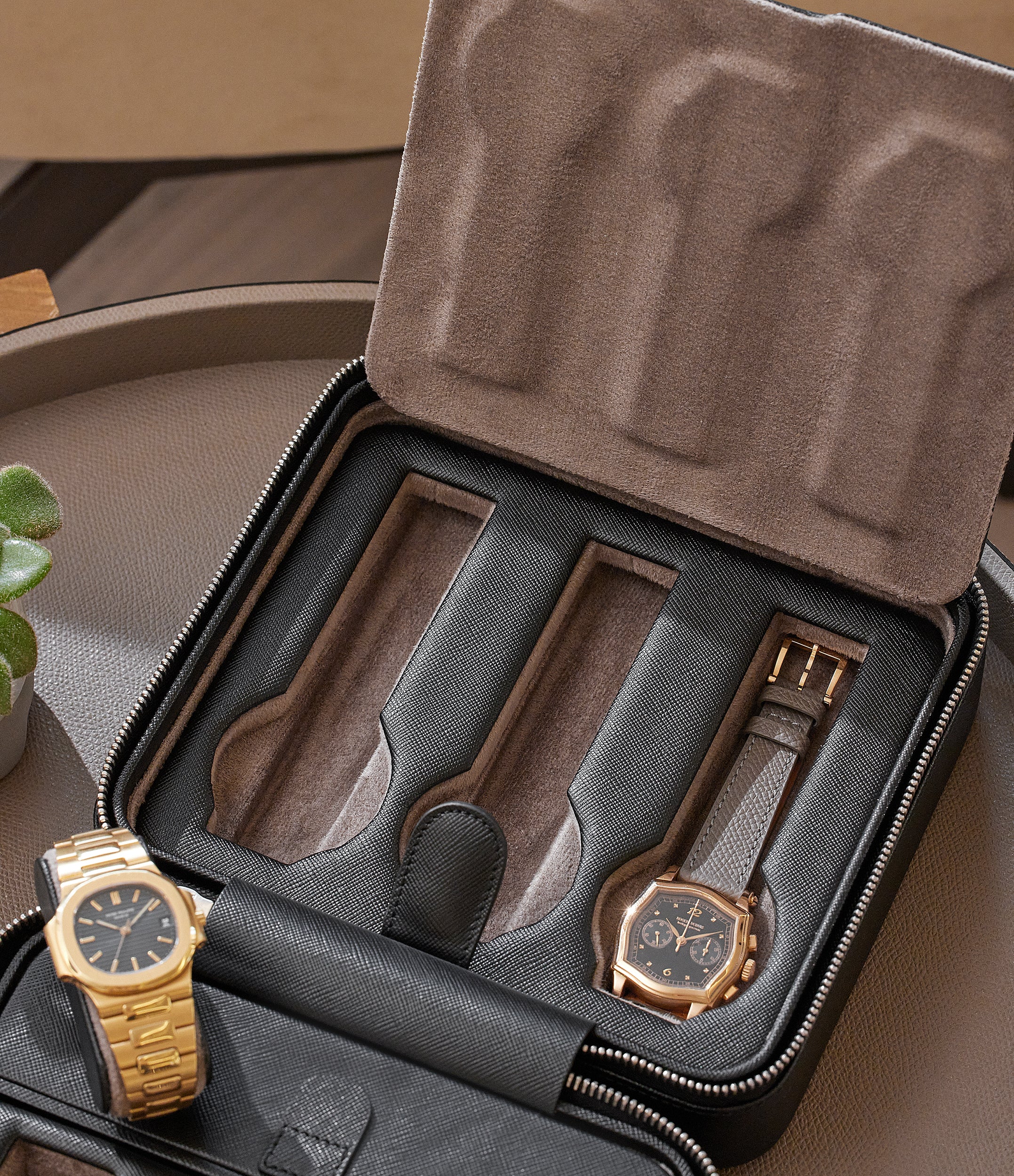six watch box saffiano