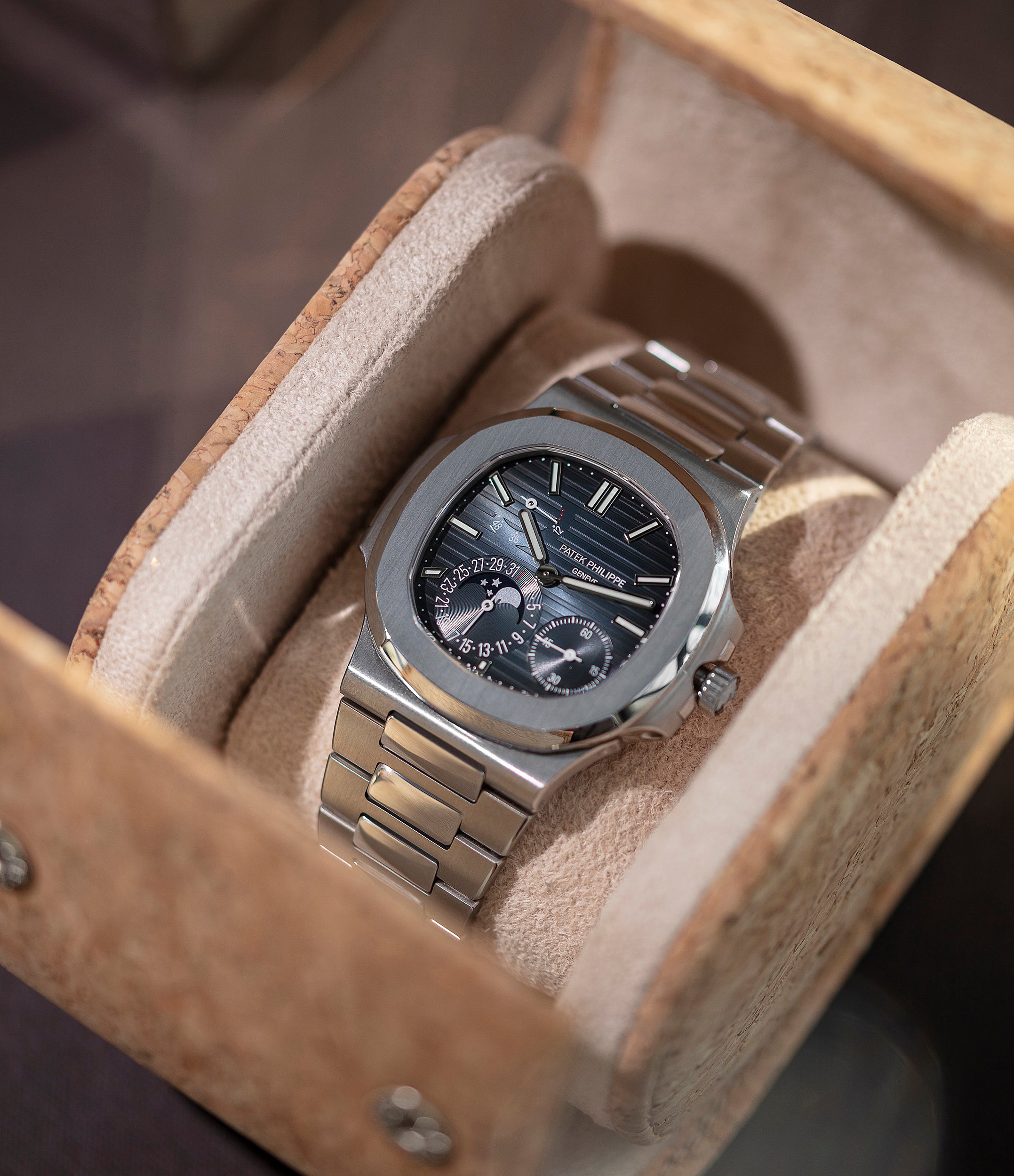 Patek watch roll outlet