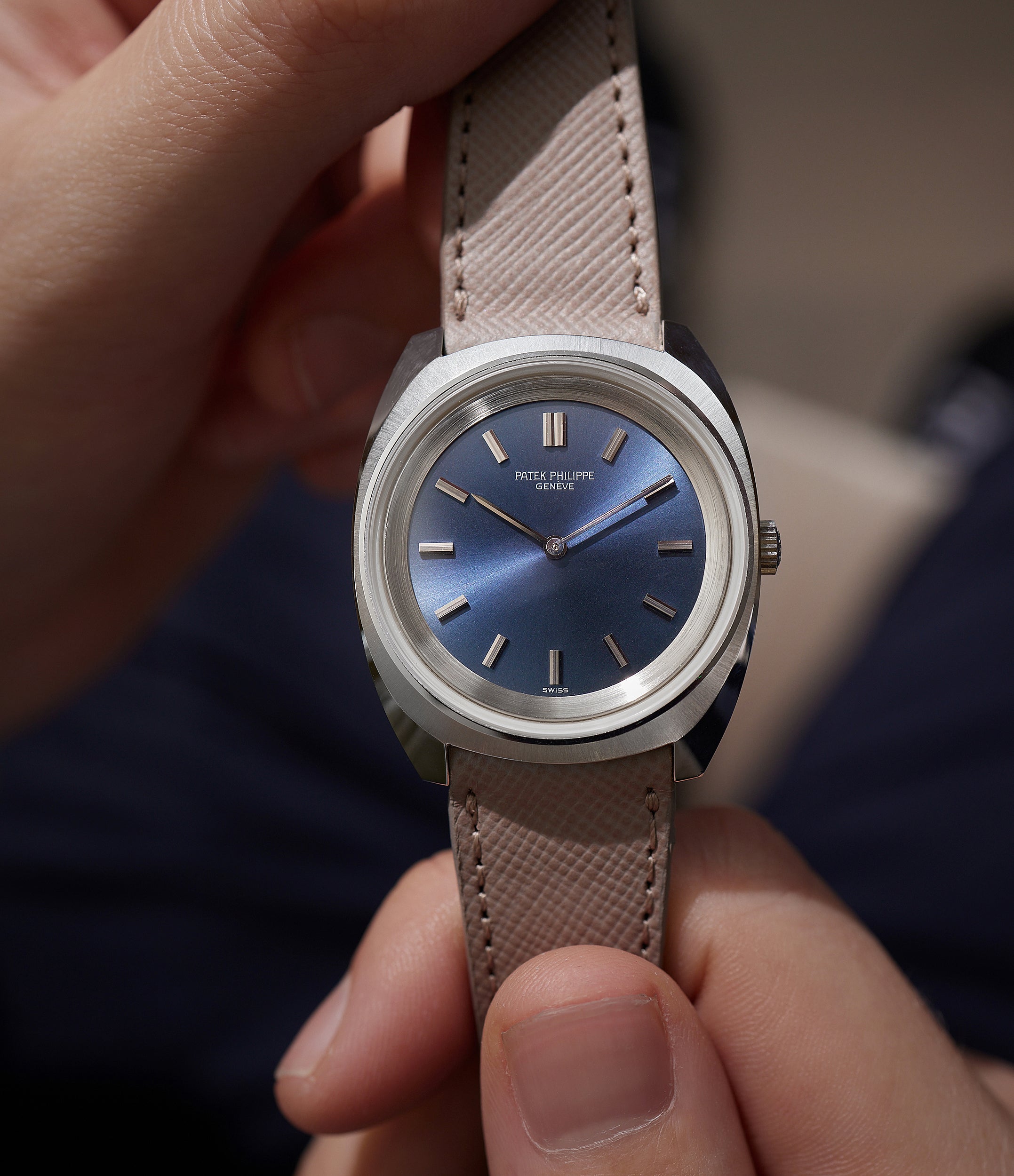 Patek Philippe Calatrava Buy time-only Patek Philippe – A