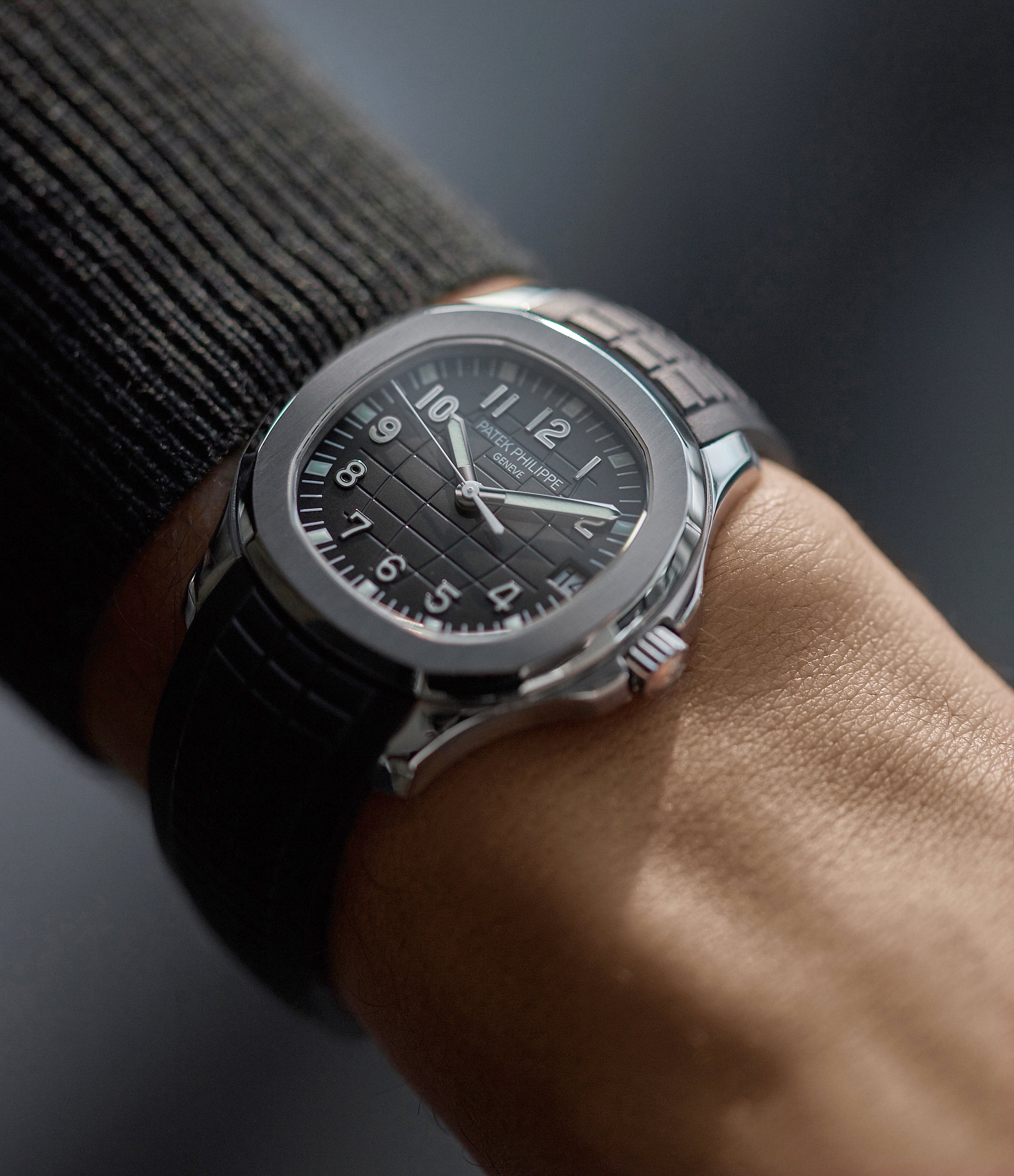 Patek philippe aquanaut 5165 deals