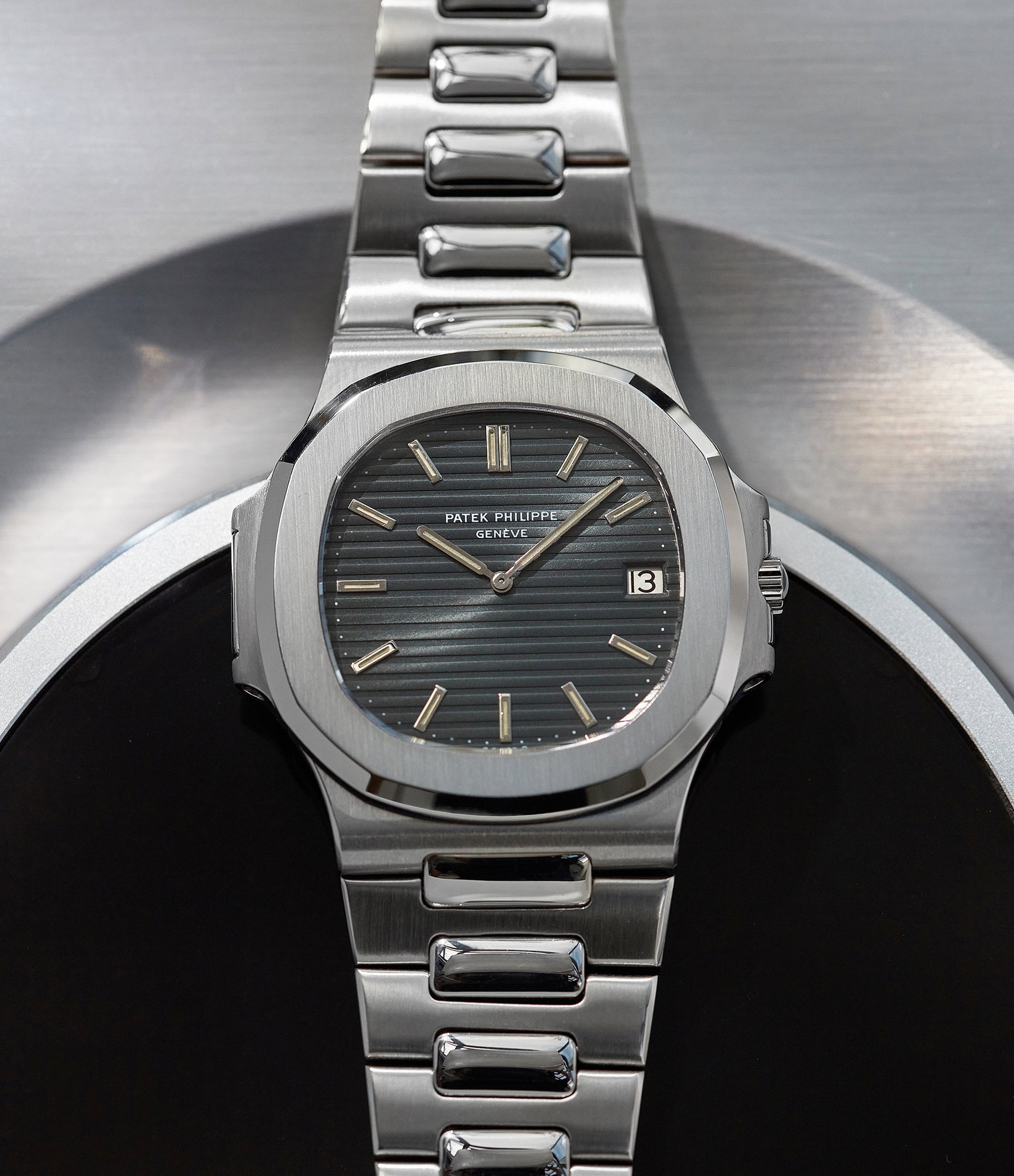 Patek best sale nautilus steel