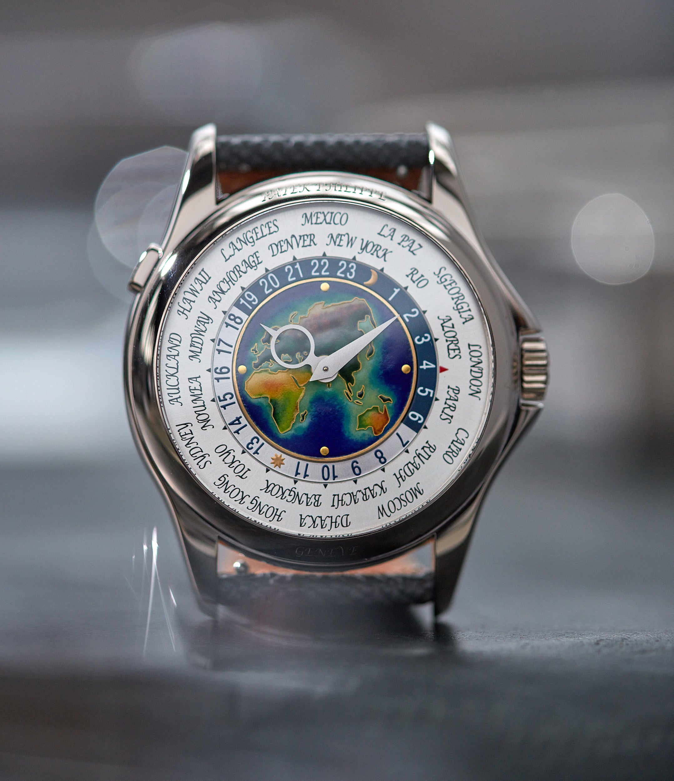 Patek Philippe World Time 5131G watch Buy rare Patek Philippe 5131G A COLLECTED MAN