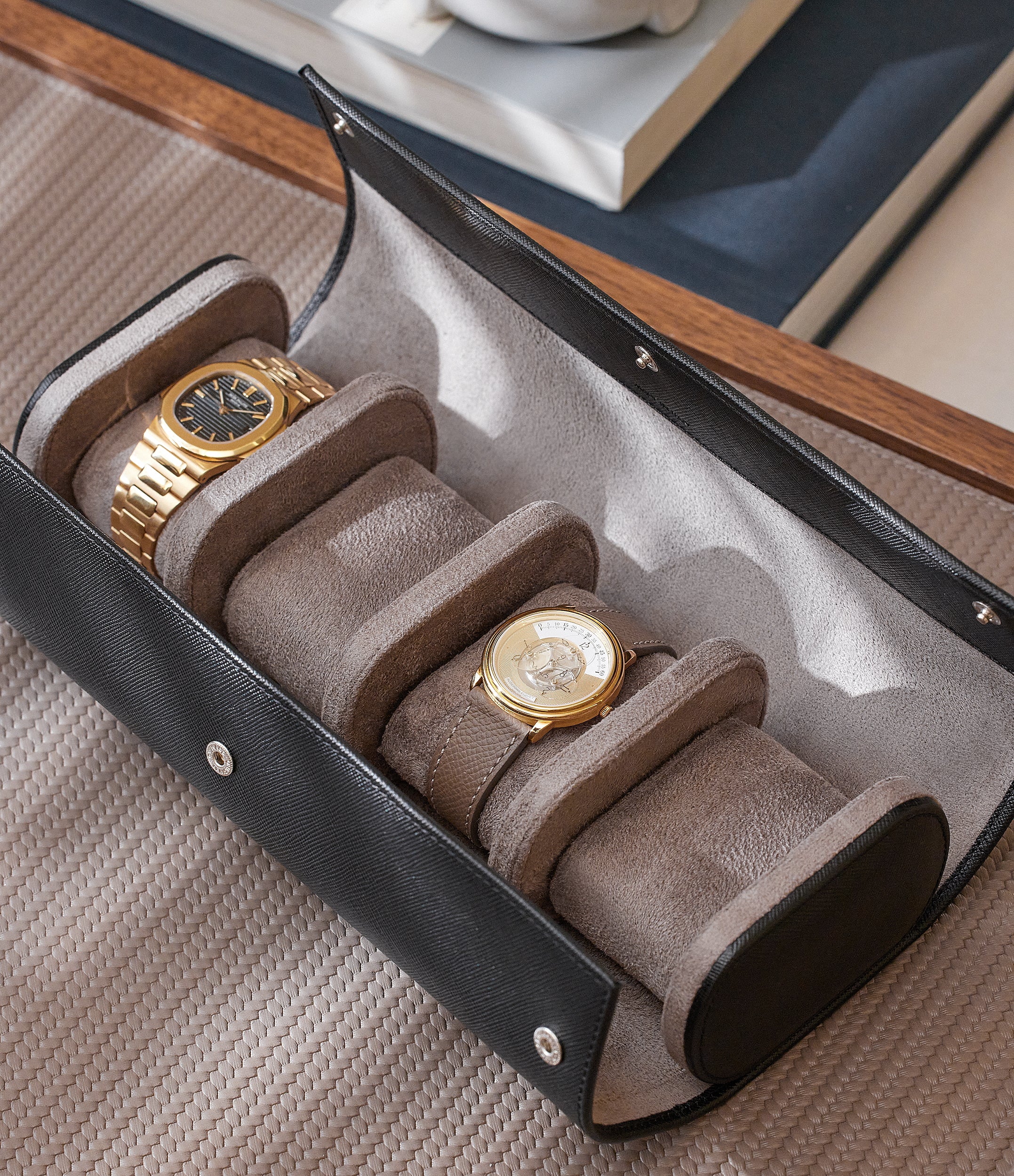 Luxury watch roll store