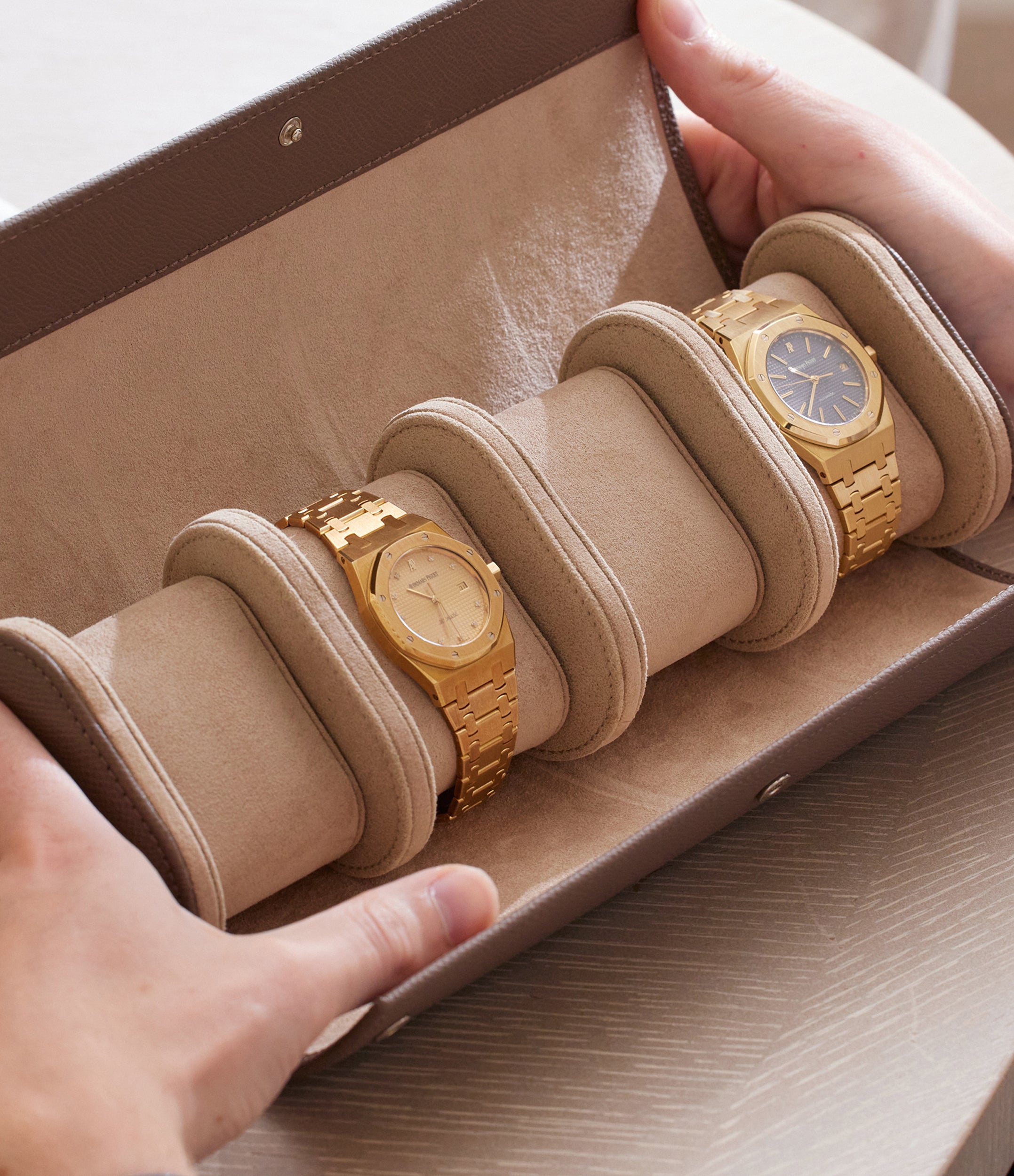 Noir Watch Roll – Four Watches