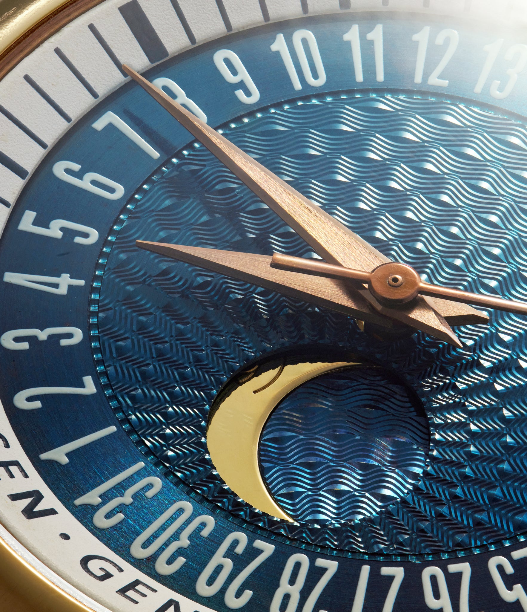 Orbita Lunae | Yellow Gold