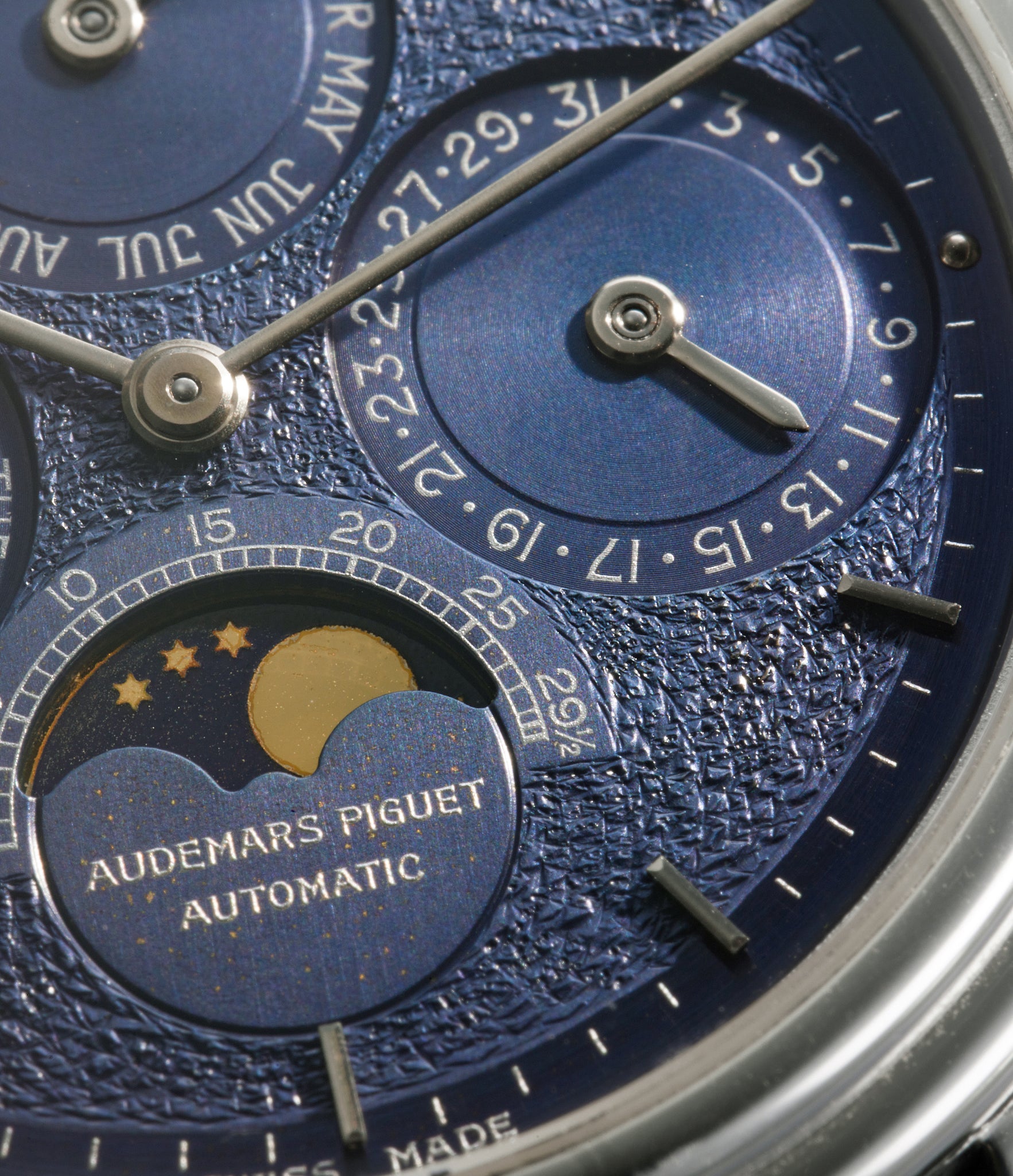 Quantième Perpétuel 25657/002 Audemars Piguet Platinum preowned watch at A Collected Man London