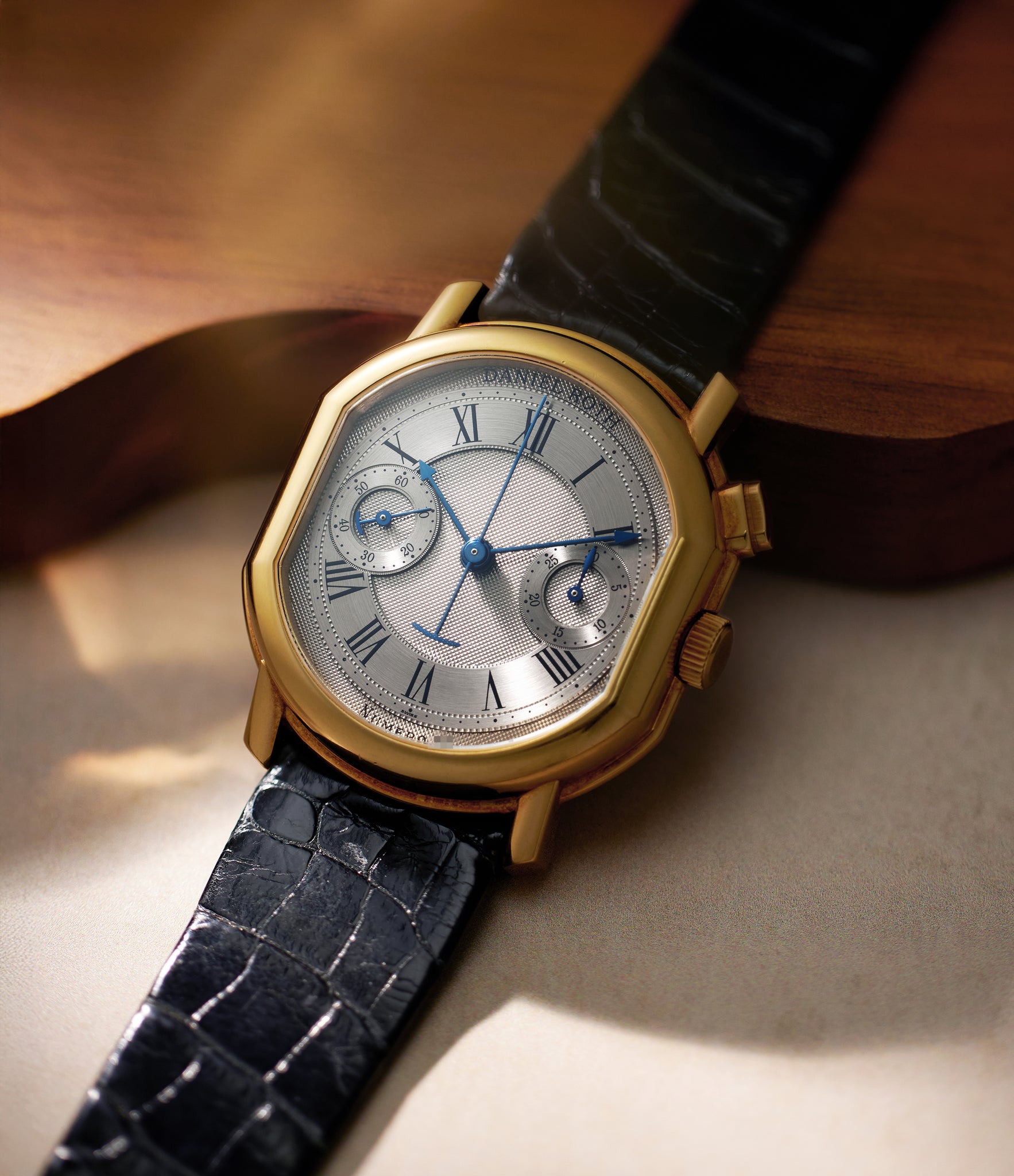 Chronograph Monopusher | Yellow Gold