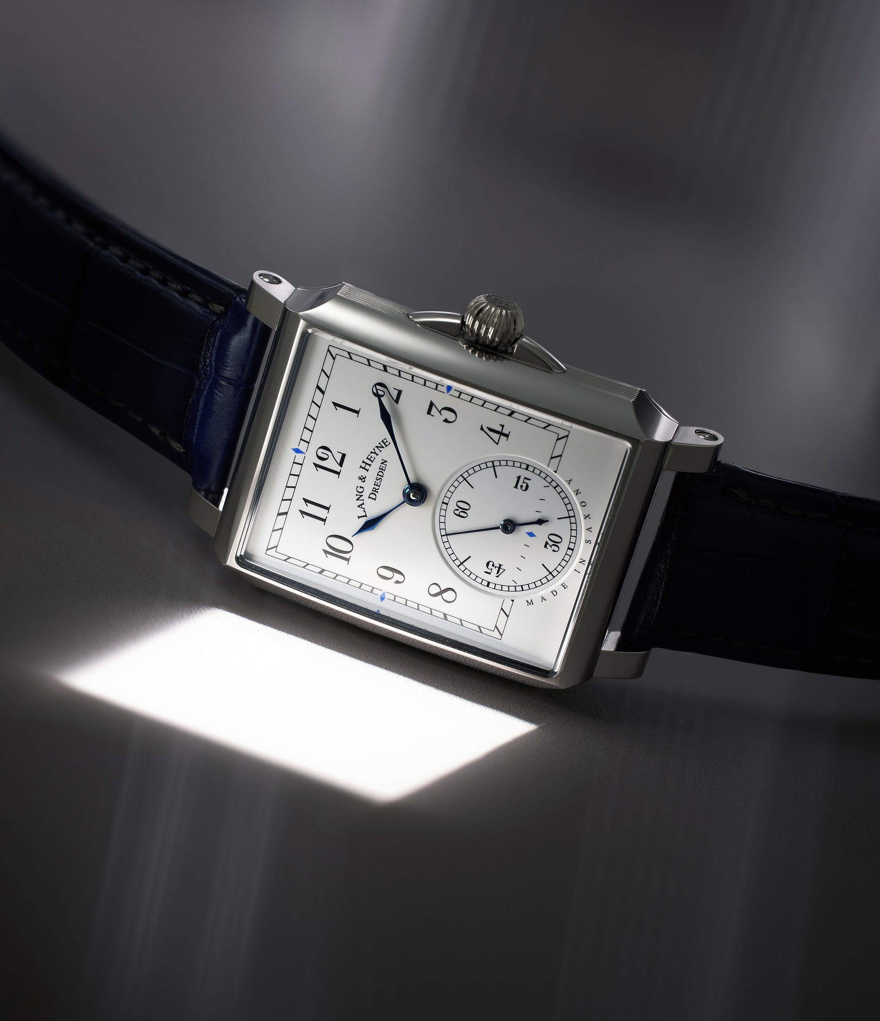 Georg | Special Order | Platinum