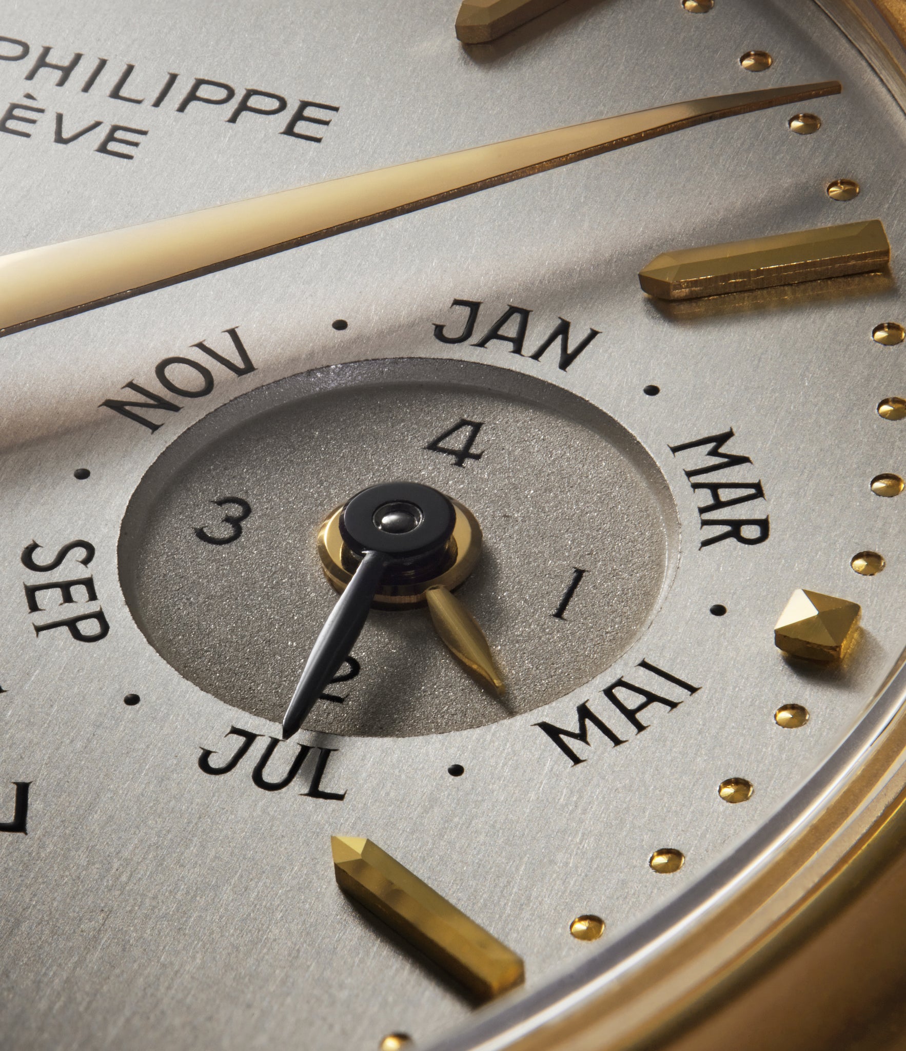 collect Patek Philippe Perpetual Calendar 3940 Yellow Gold preowned watch at A Collected Man London