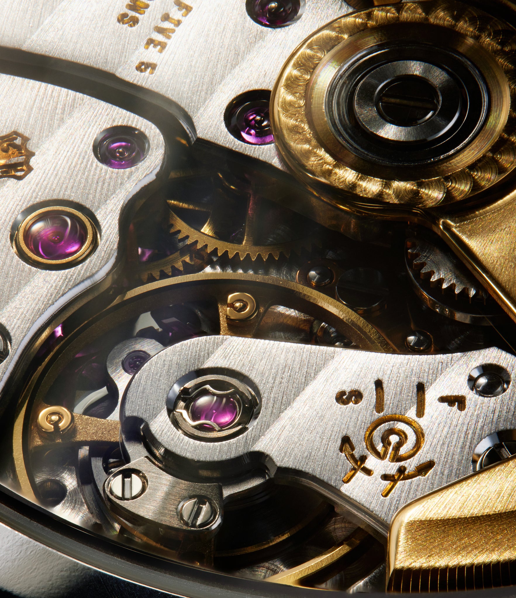5059P | Saatchi London Edition | Platinum