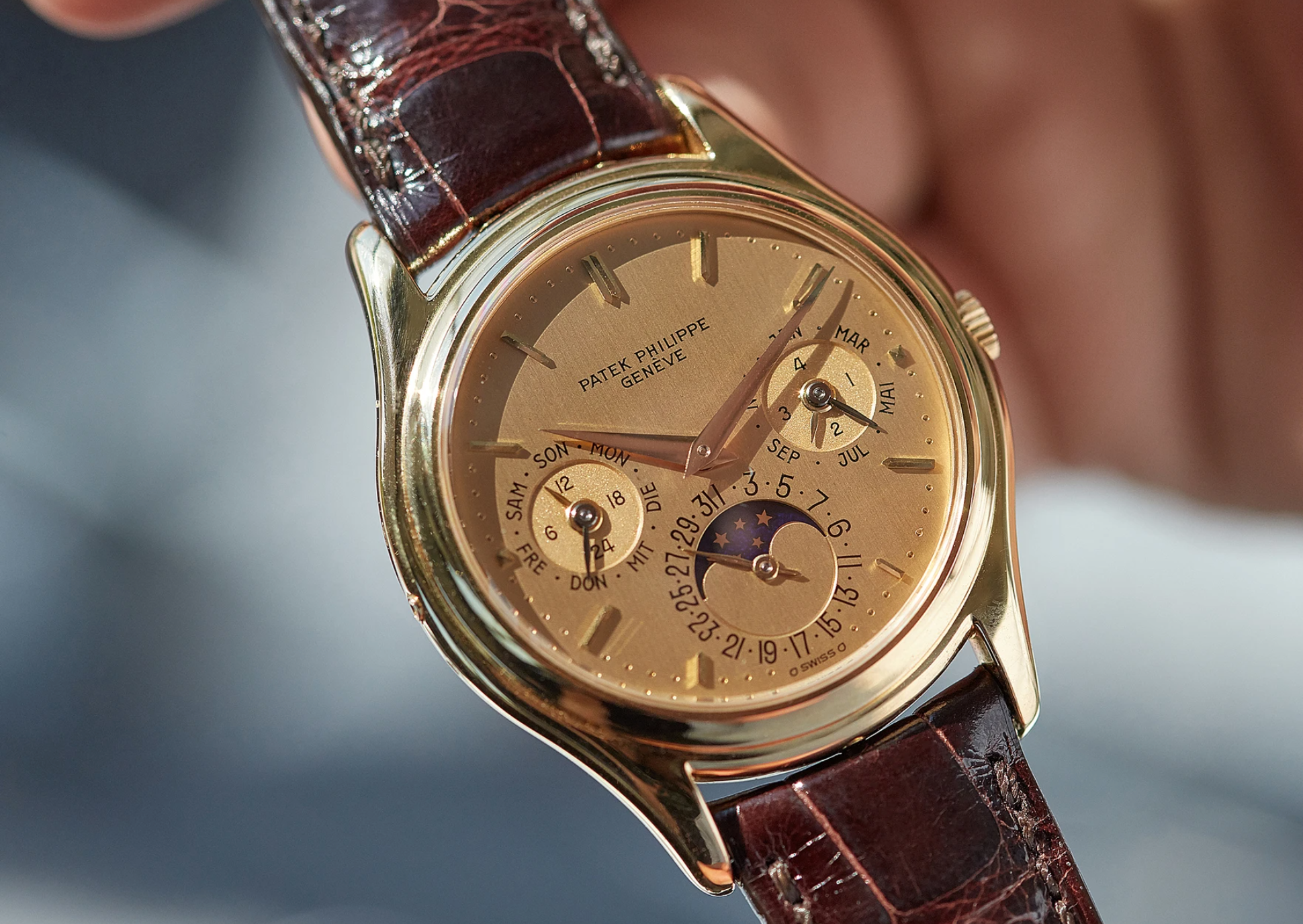 Vintage watches by sales year