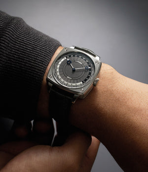 CSW "Cushion Shape Worldtime" | Stainless Steel