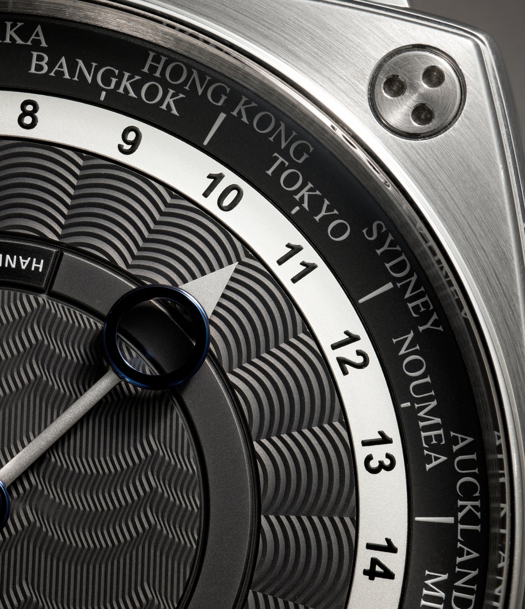 CSW "Cushion Shape Worldtime" | Stainless Steel