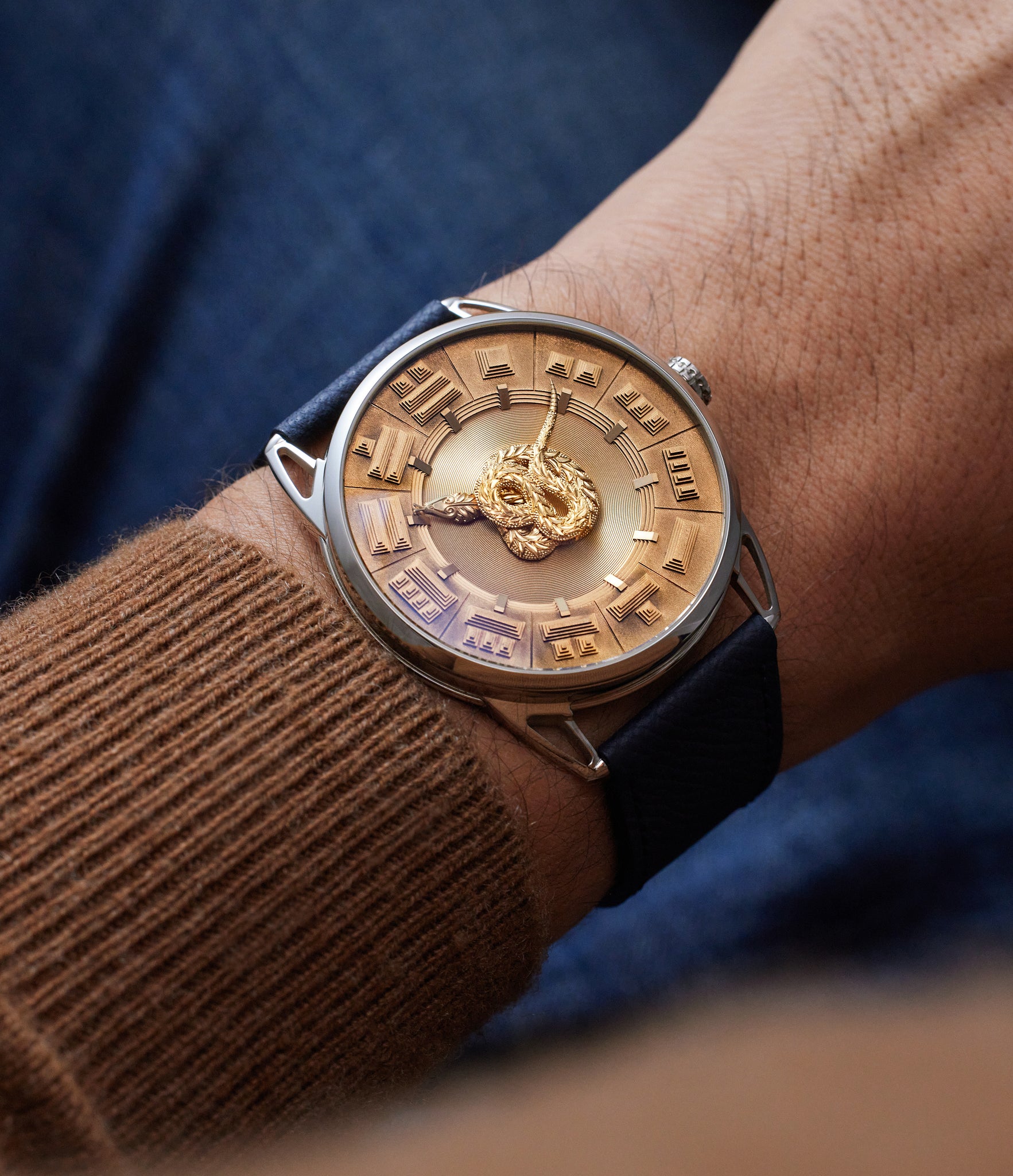 DB25 | Quetzalcoatl | White Gold De_Bethune_DB25_Quetzalcoatl_DB25AWY_whitegold_A_Collected_Man_London_09.jpg A Collected Man london