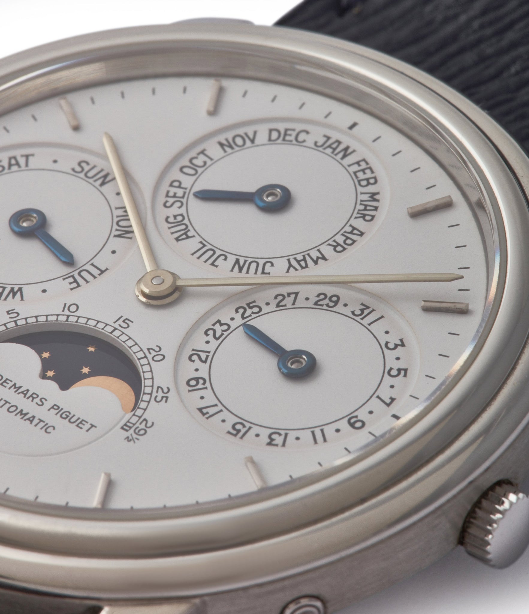 Audemars Piguet white dial Perpetual Calendar PT25657 platinum watch ...