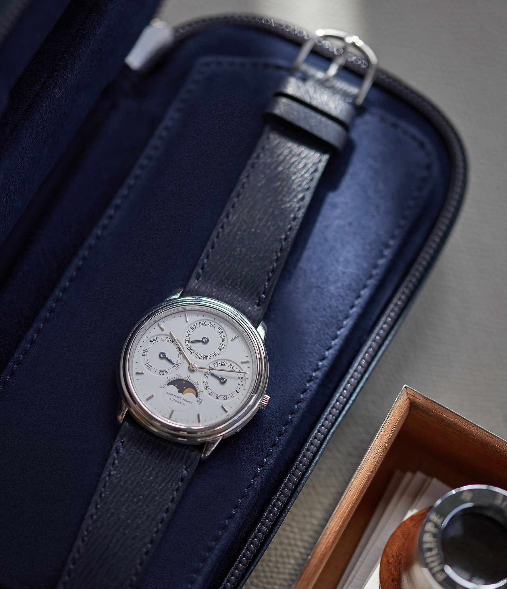 collect Audemars Piguet PT2567 Quantieme Perpetual Calendar rare vintage dress watch for sale online A Collected Man London UK specialist rare watches