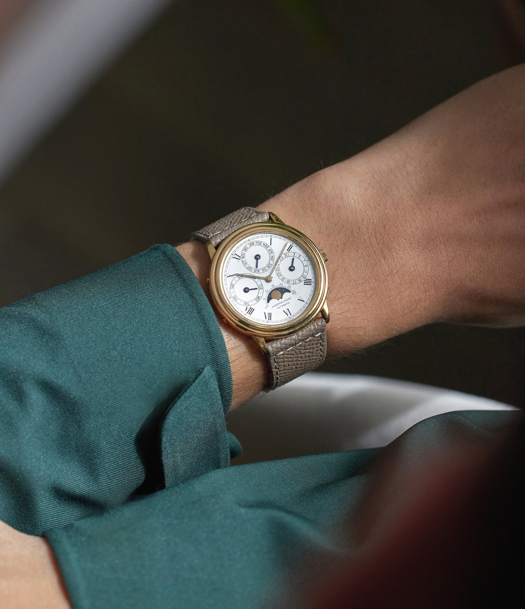 Quanti me Perp tuel Automatique 5548BA Yellow Gold Buy