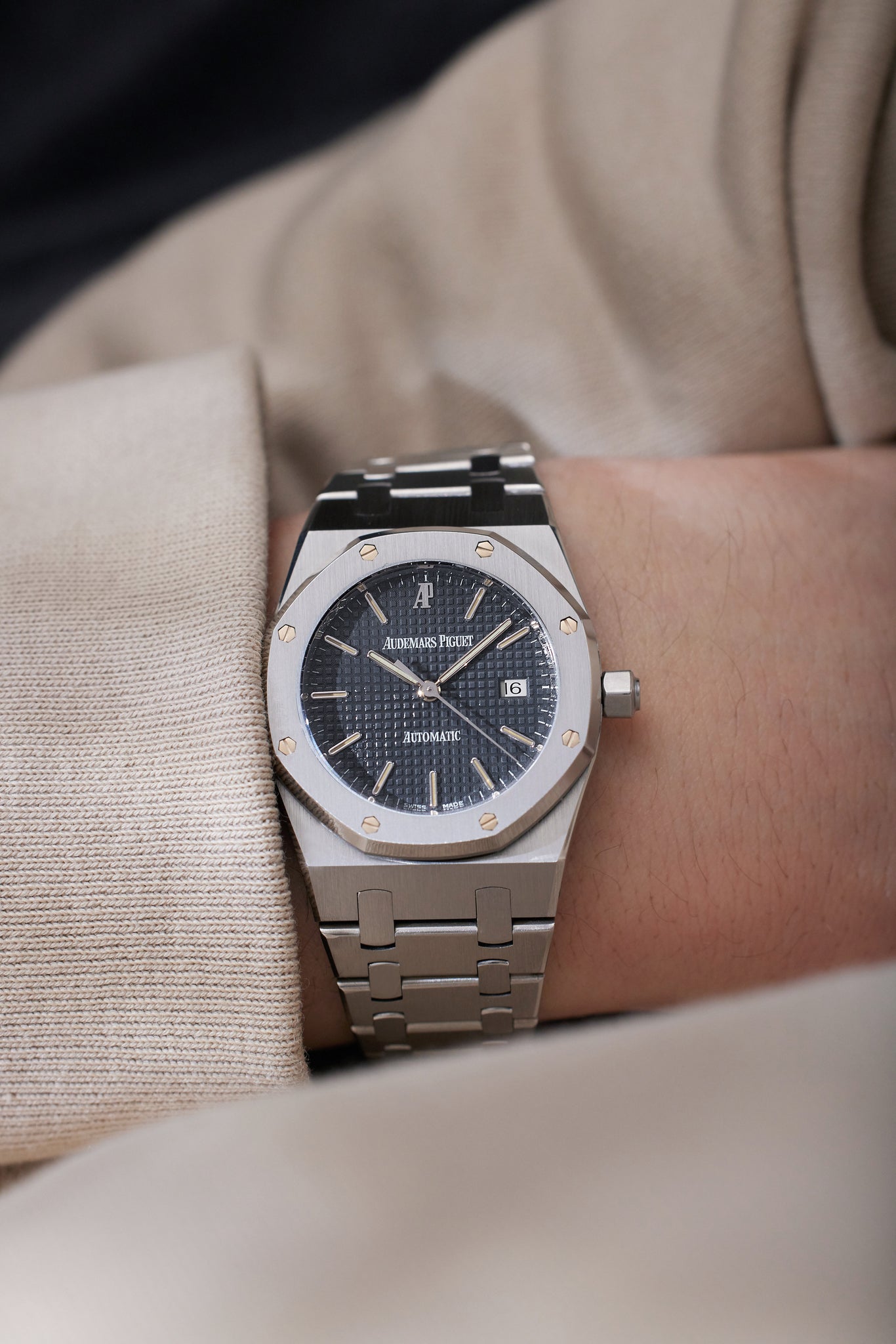 on the wrist Audemars Piguet | Royal Oak | 15000ST/O/0789ST/01 | Stainless Steel | preowned watch at A Collected Man London