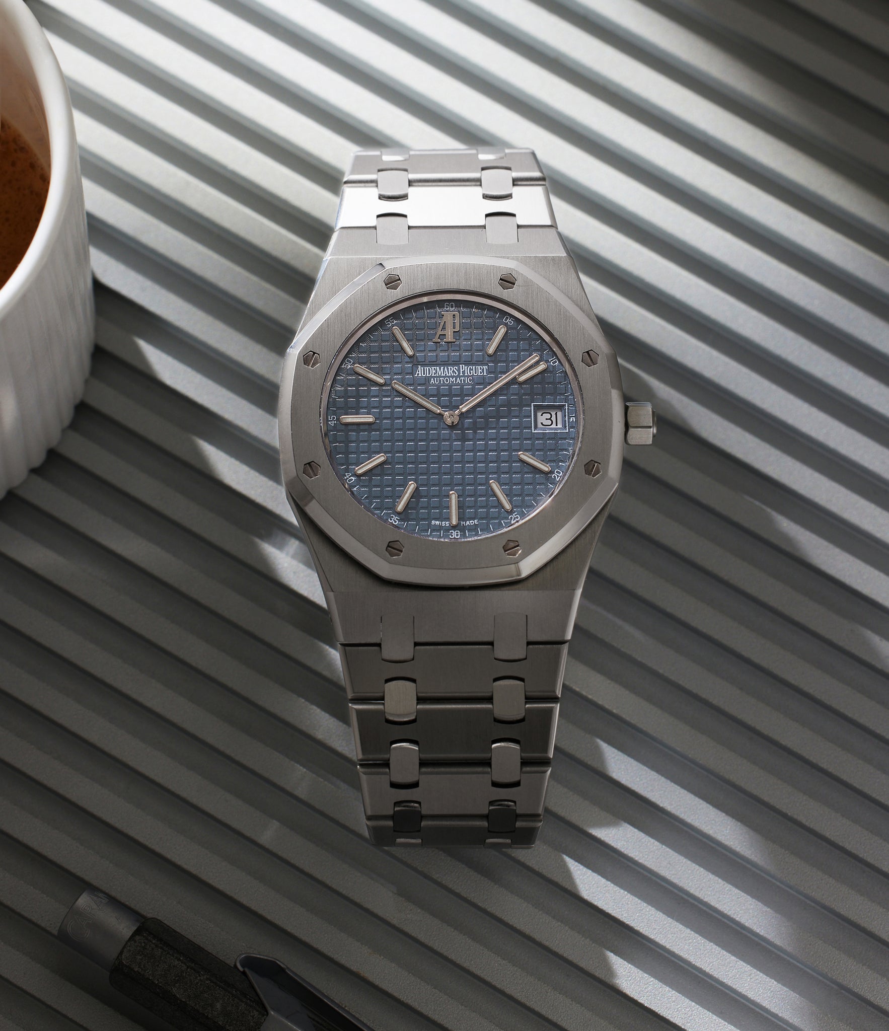 buy Audemars Piguet Royal Oak 15202ST.OO.0944ST.03 Stainless Steel preowned watch at A Collected Man London