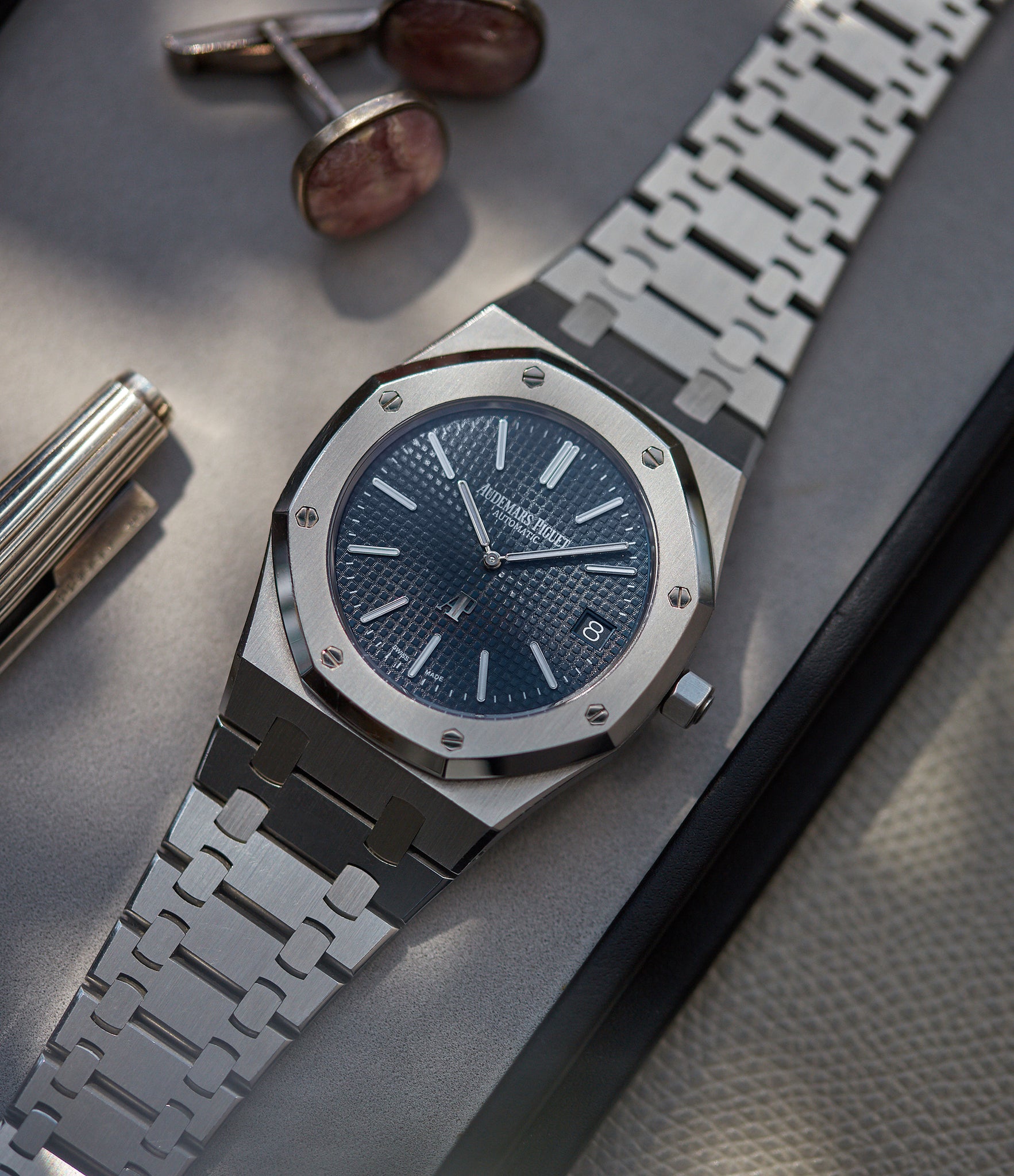 Royal Oak 15202 | steel