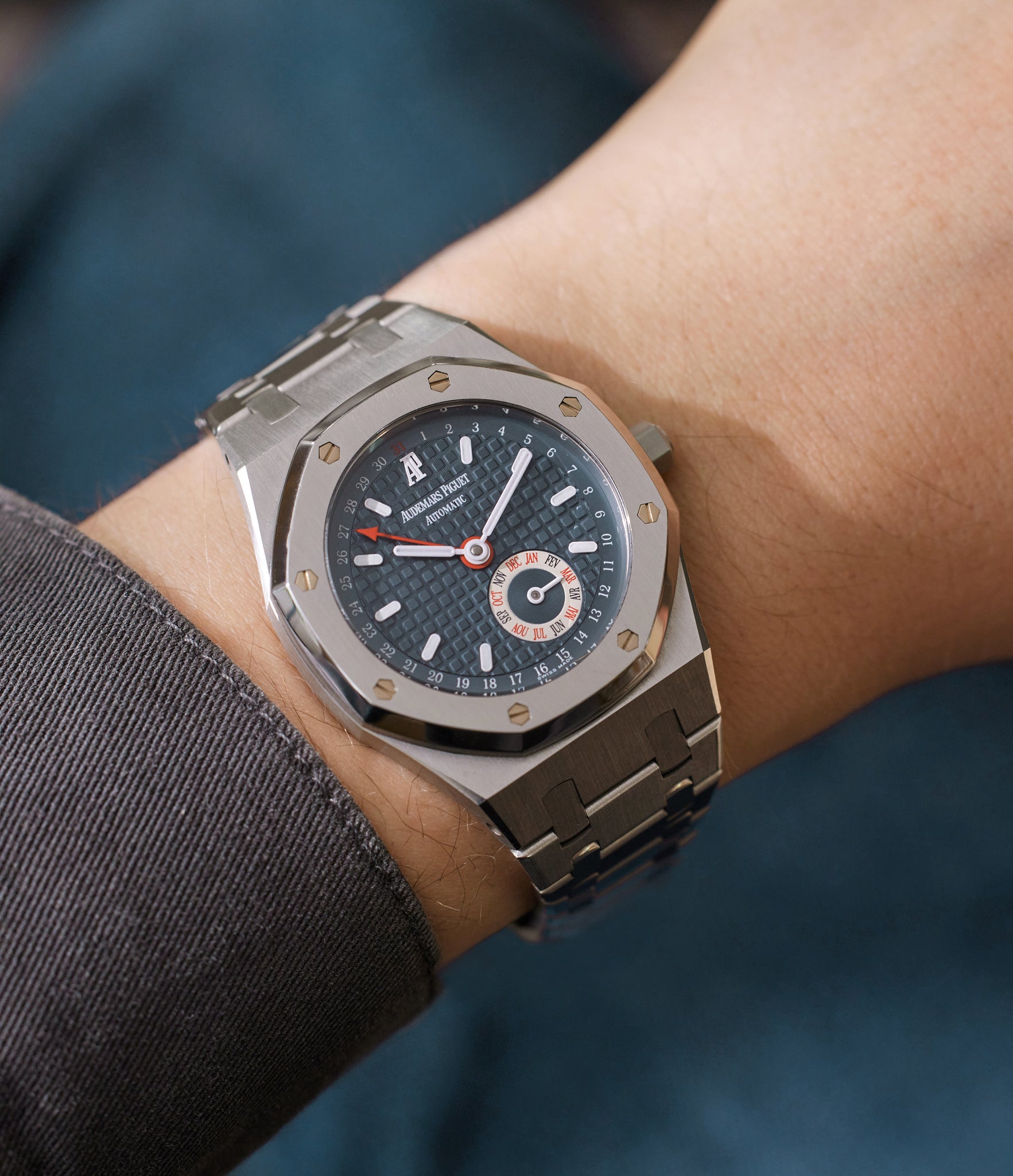 25920st Royal Oak Quantième Annuel 25920ST Stainless Steel Buy Audemars Piguet ...