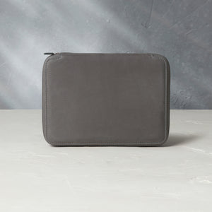 Besançon, eight-watch folio Eight-watch slim folio inin charcoal grey nubuck leather | Available Worldwide | A Collected Man