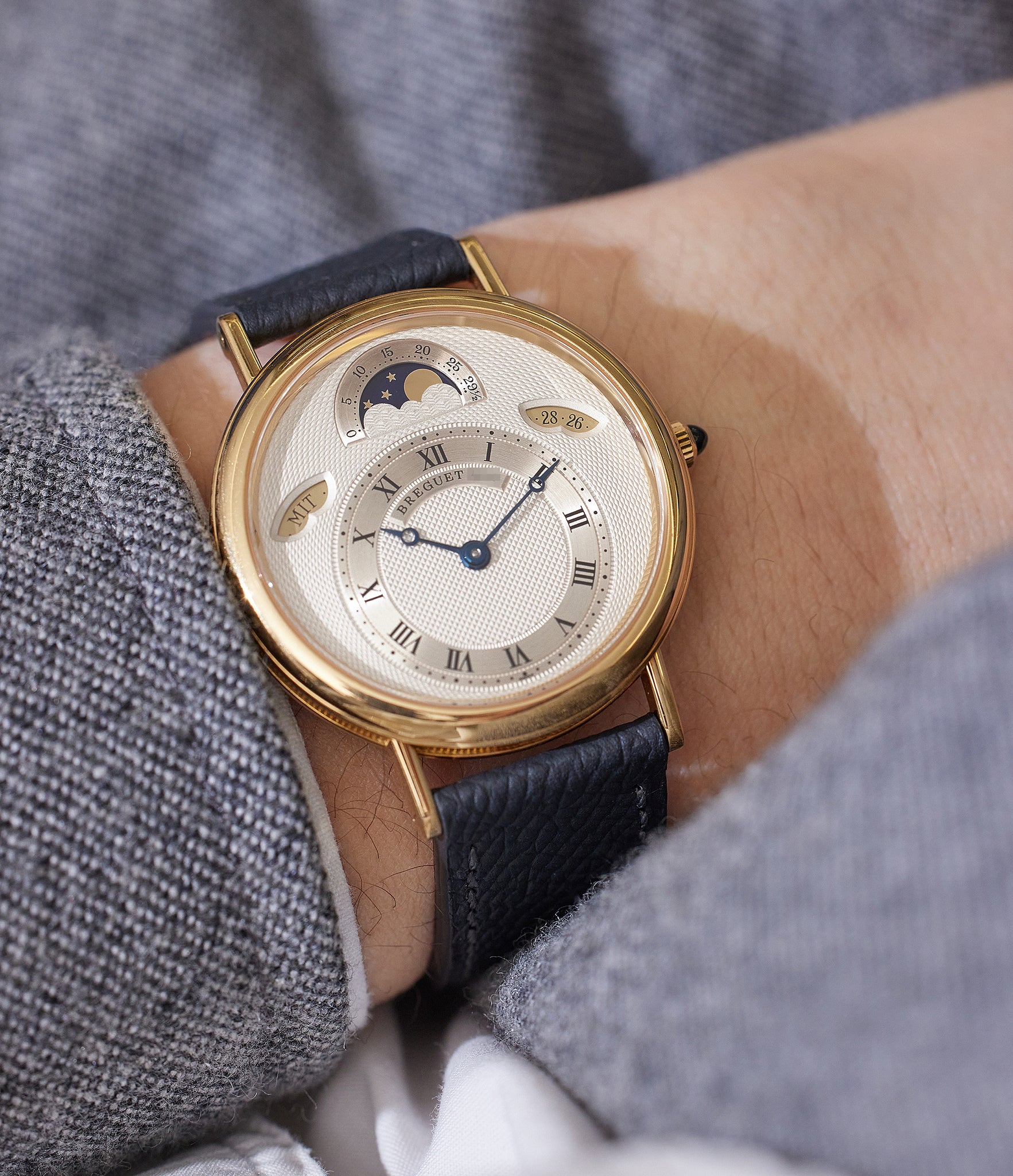Ref. 3330 | Yellow Gold