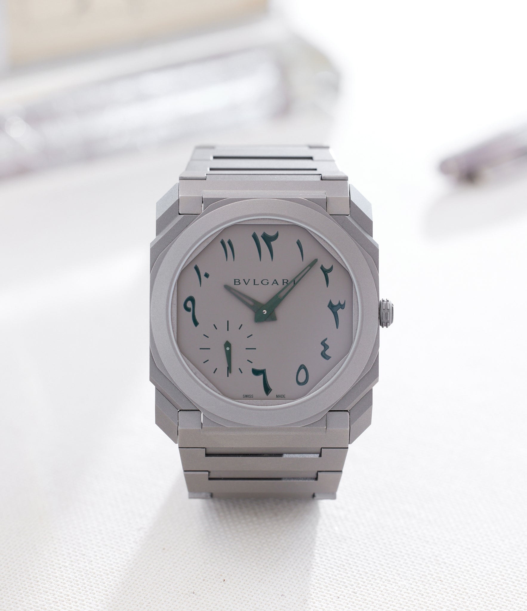 Octo Finissimo | Arabic Numerals | Titanium