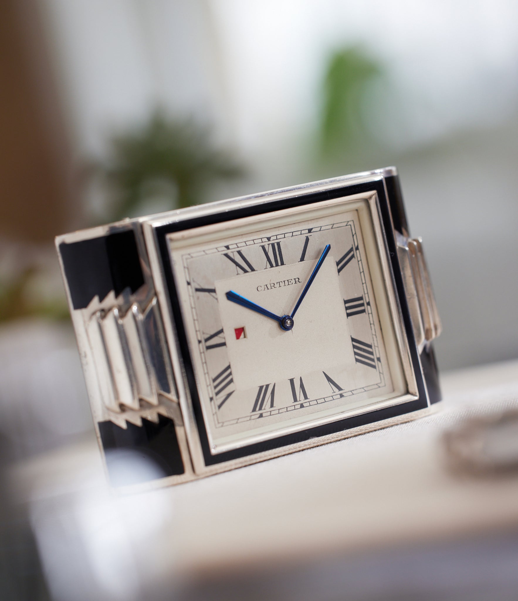 Cartier shop globe watch