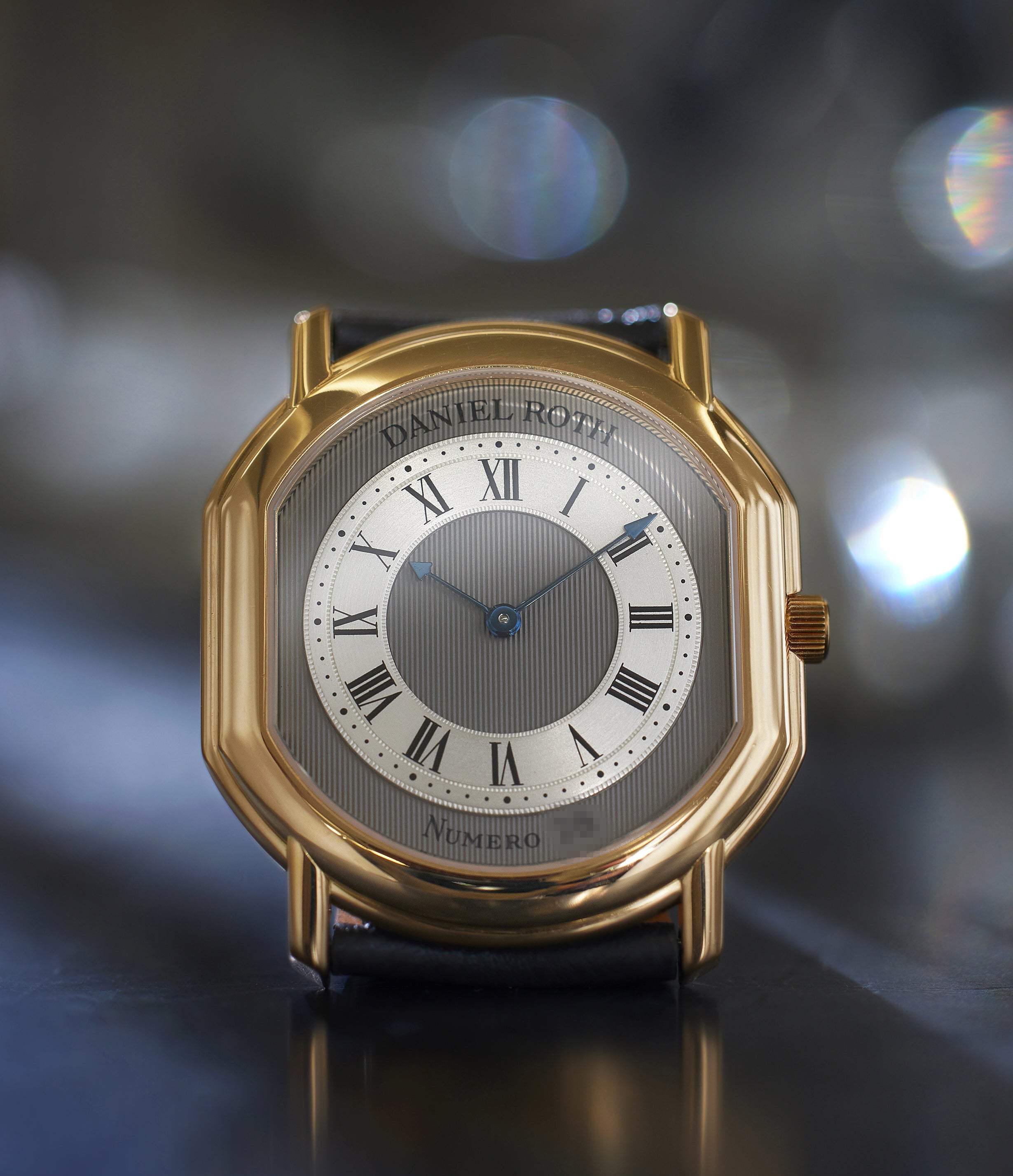 C107 | Yellow Gold | Buy rare Daniel Roth – A COLLECTED MAN