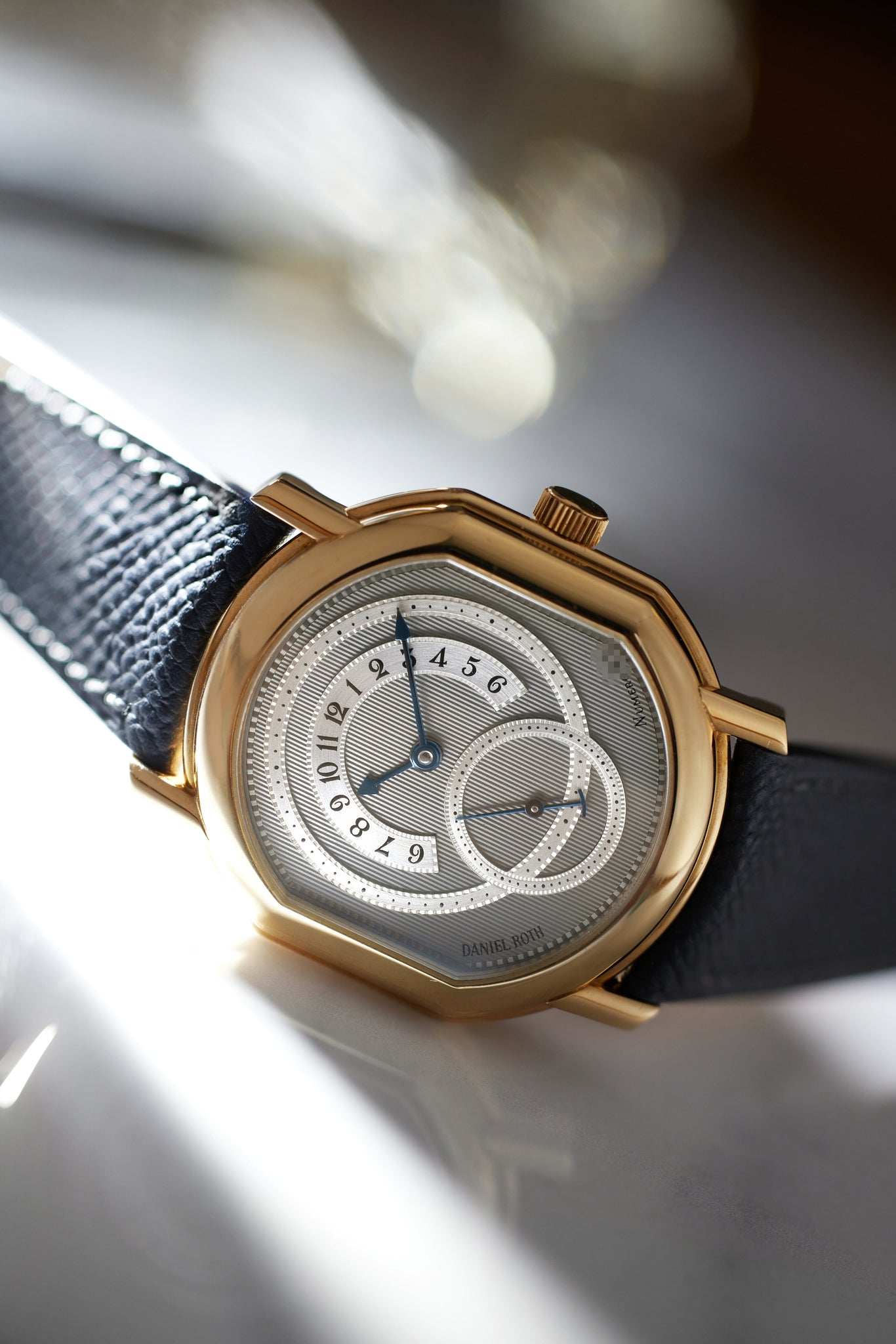 Buy Daniel Roth Retrograde 2127 Yellow Gold | Buy Daniel Roth Watches ...