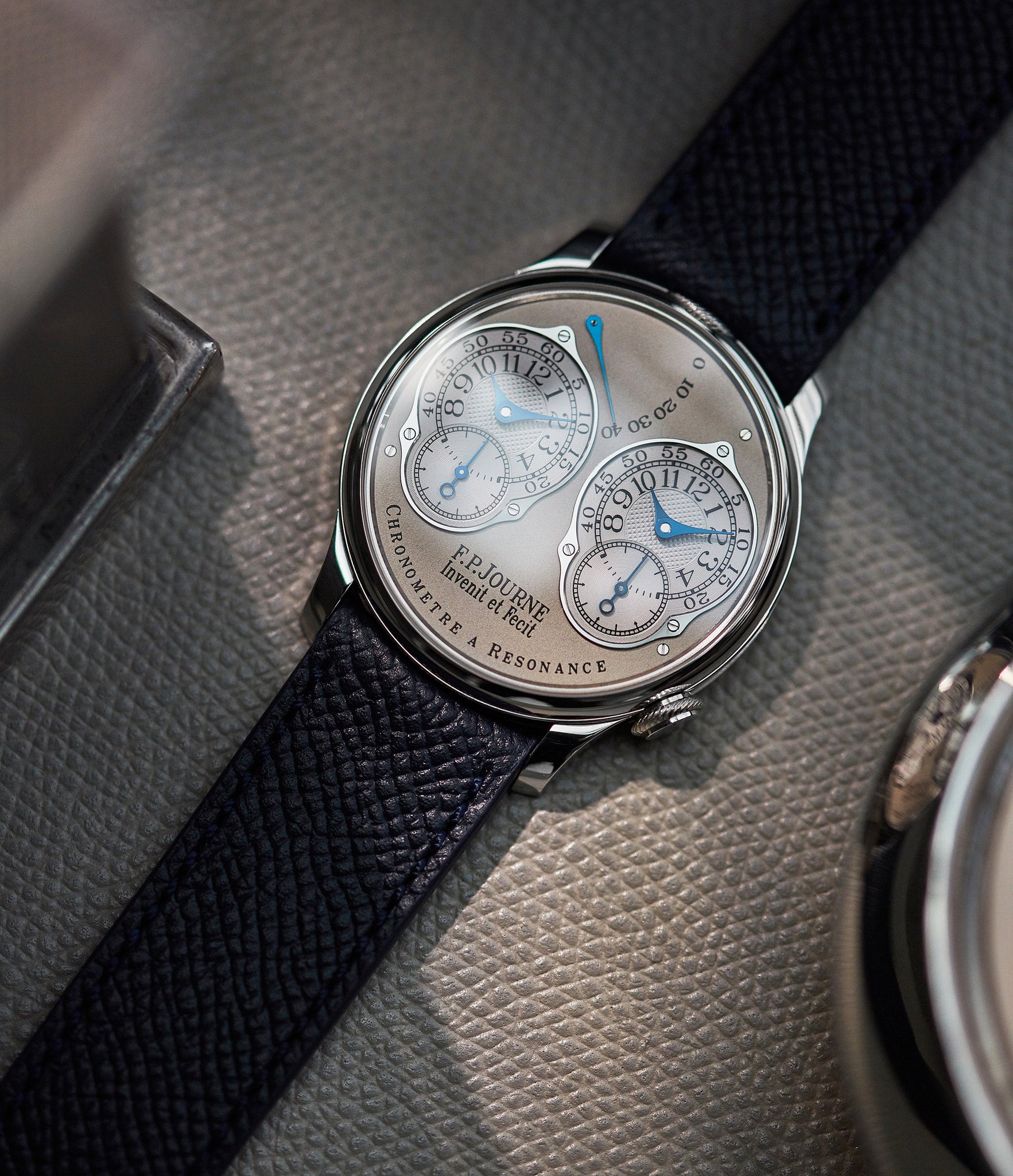 Chronomètre à Résonance | Gold Movement | Platinum