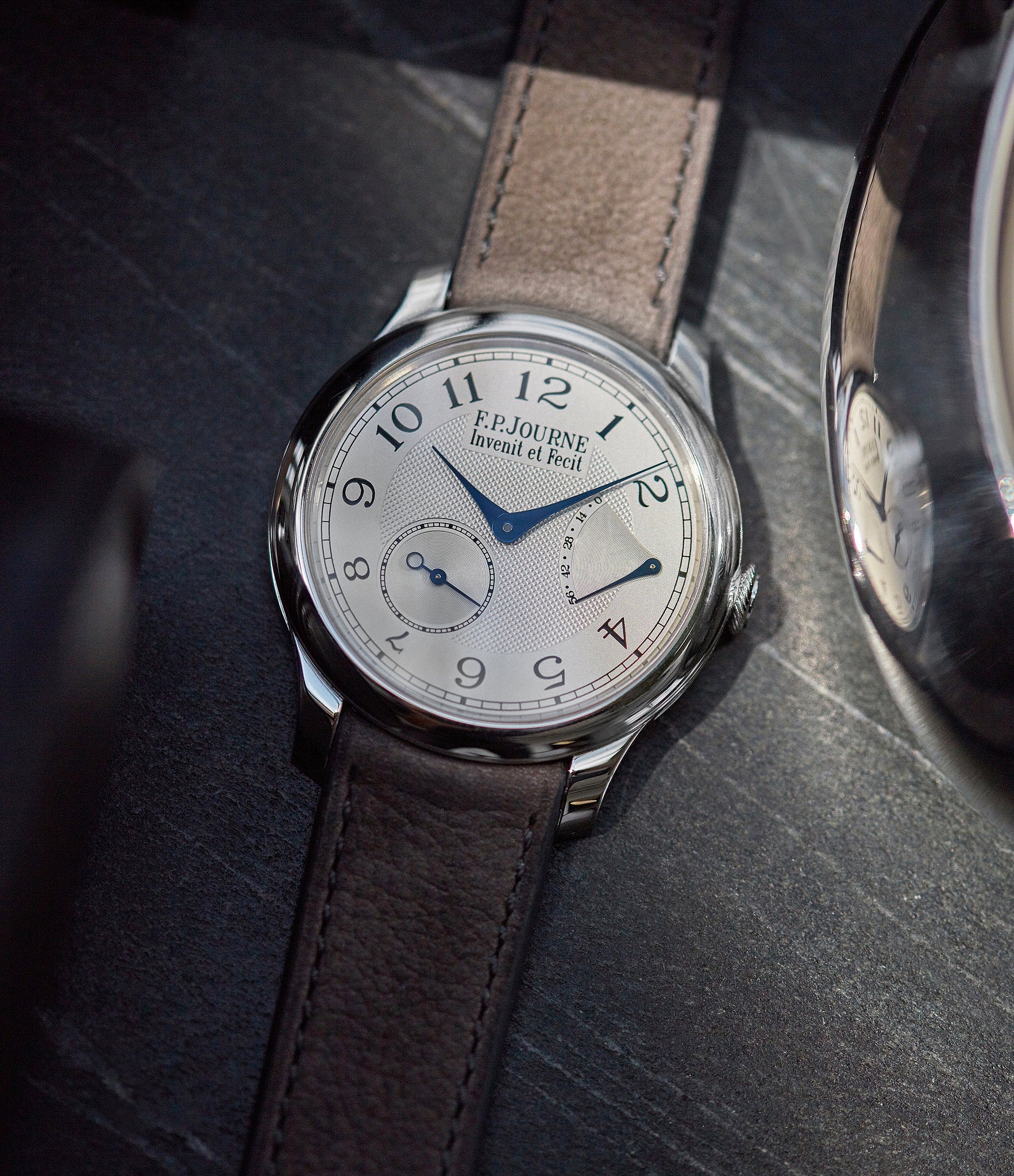 independent watchmaker F. P. Journe Chronometre Souverain platinum 40mm Cal. 1304 manual-winding silver dial time-only dress watch for sale online at A Collected Man London UK specialist