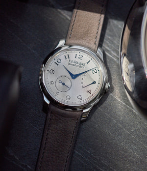 independent watchmaker F. P. Journe Chronometre Souverain platinum 40mm Cal. 1304 manual-winding silver dial time-only dress watch for sale online at A Collected Man London UK specialist