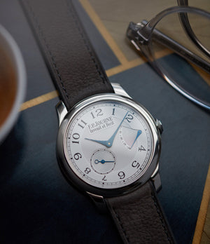 collect F. P. Journe Chronometre Souverain platinum 40mm Cal. 1304 manual-winding silver dial time-only dress watch for sale online at A Collected Man London UK specialist independent watchmakers