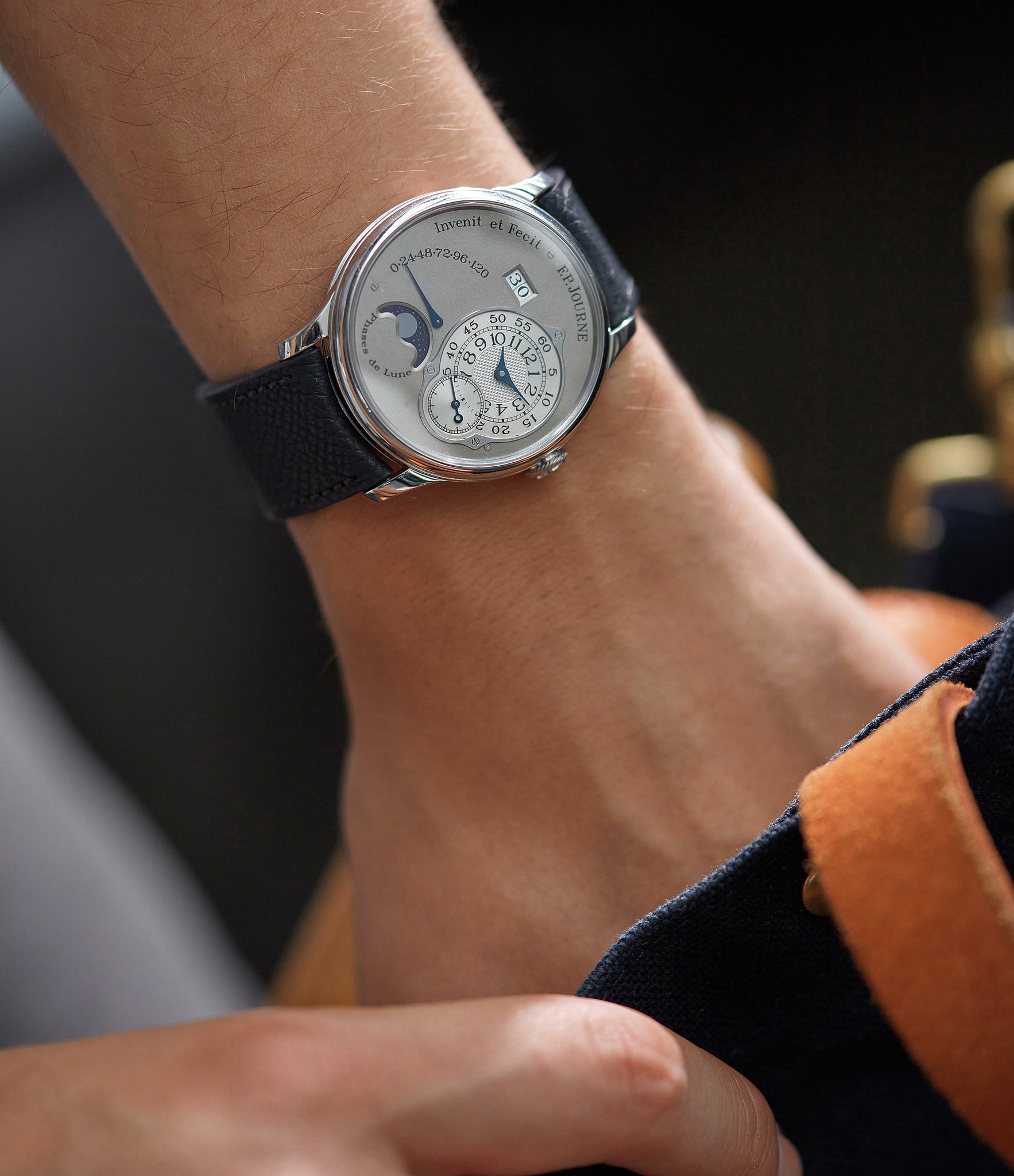 Octa Lune | 38mm | Platinum