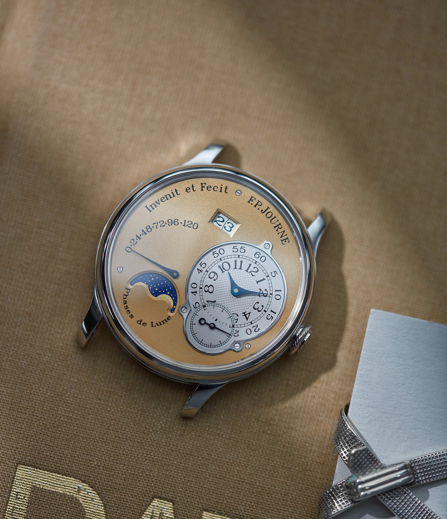 Octa Lune | 38mm | Platinum