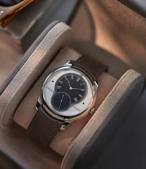 Buy grained leather quality watch strap in smoky ash grey from A Collected Man London, in short or regular lengths. We are proud to offer these hand-crafted watch straps, thoughtfully made in Europe, to suit your watch. Available to order online for worldwide delivery.