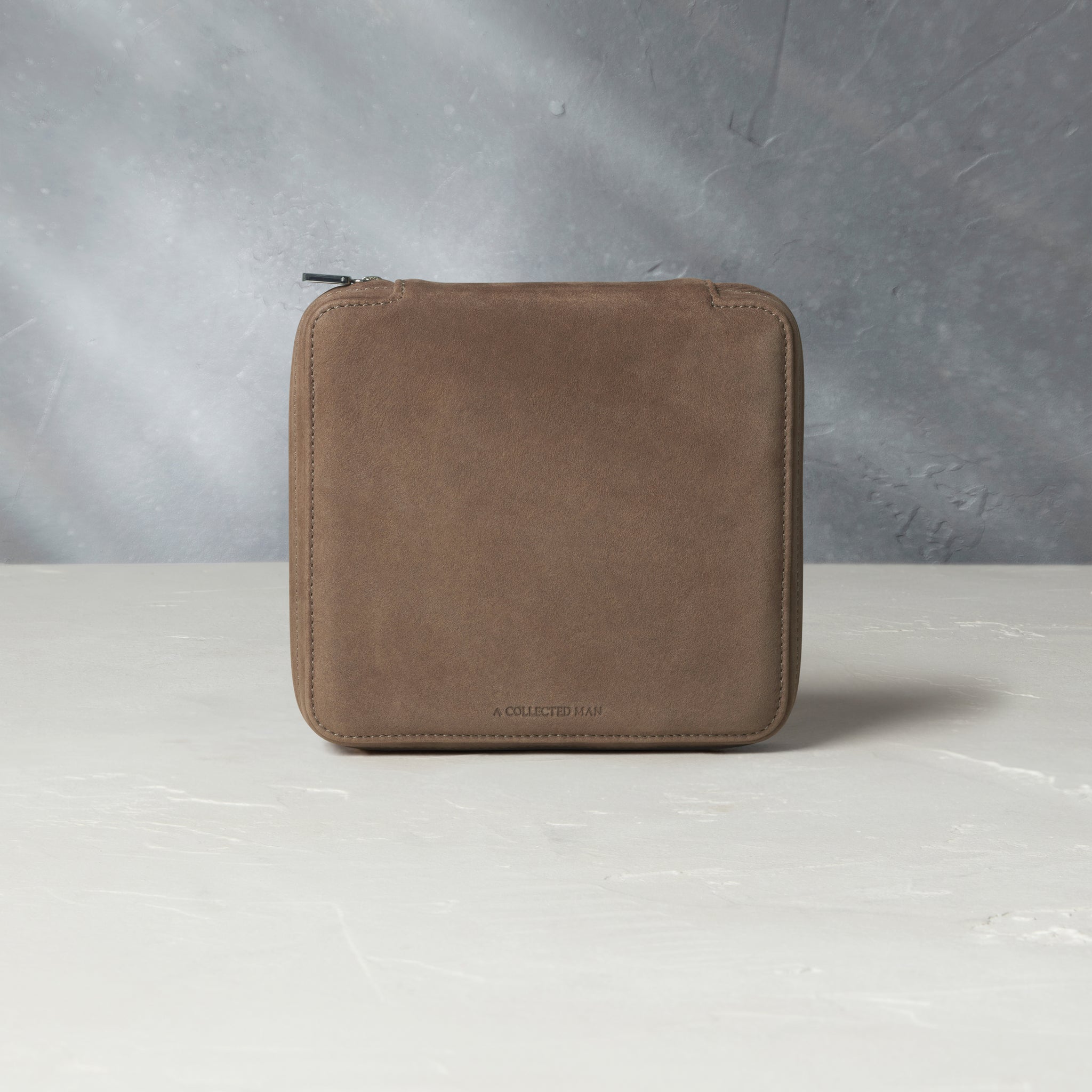 Geneva, six-watch folio Six-watch slim folio in brown taupe nubuck leather | A Collected Man | Available Worldwide