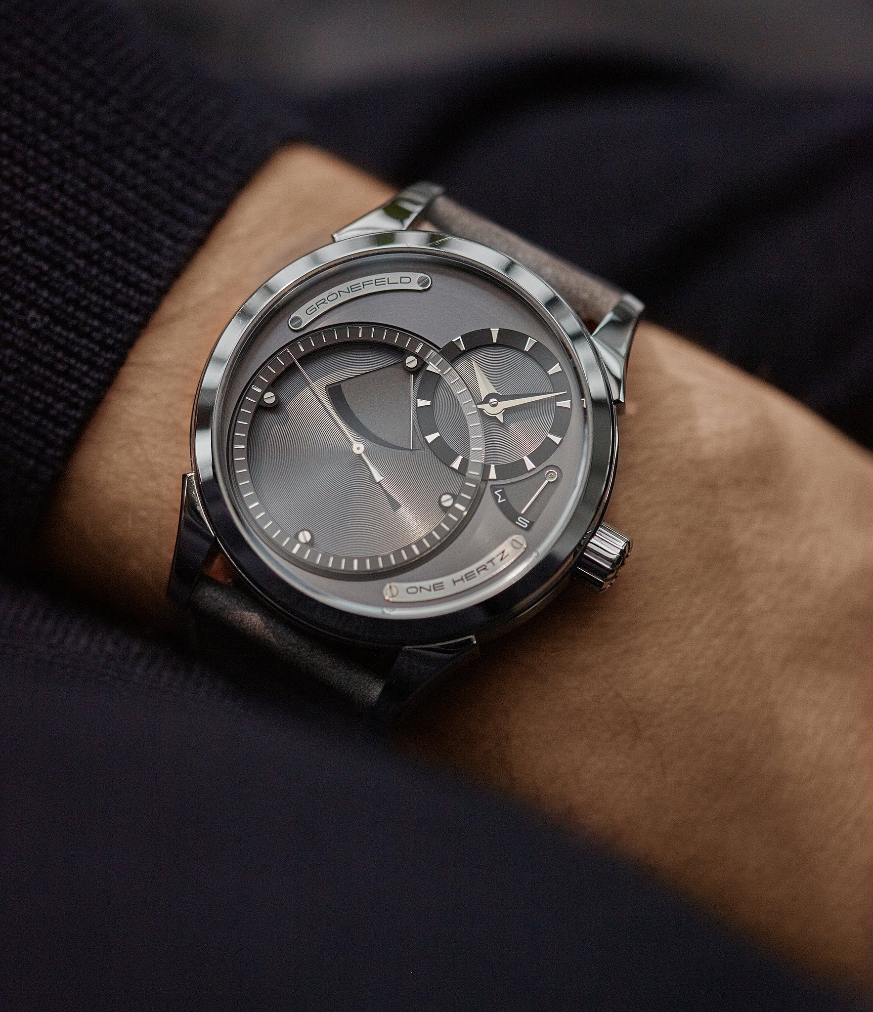 1912 One Hertz | Steel