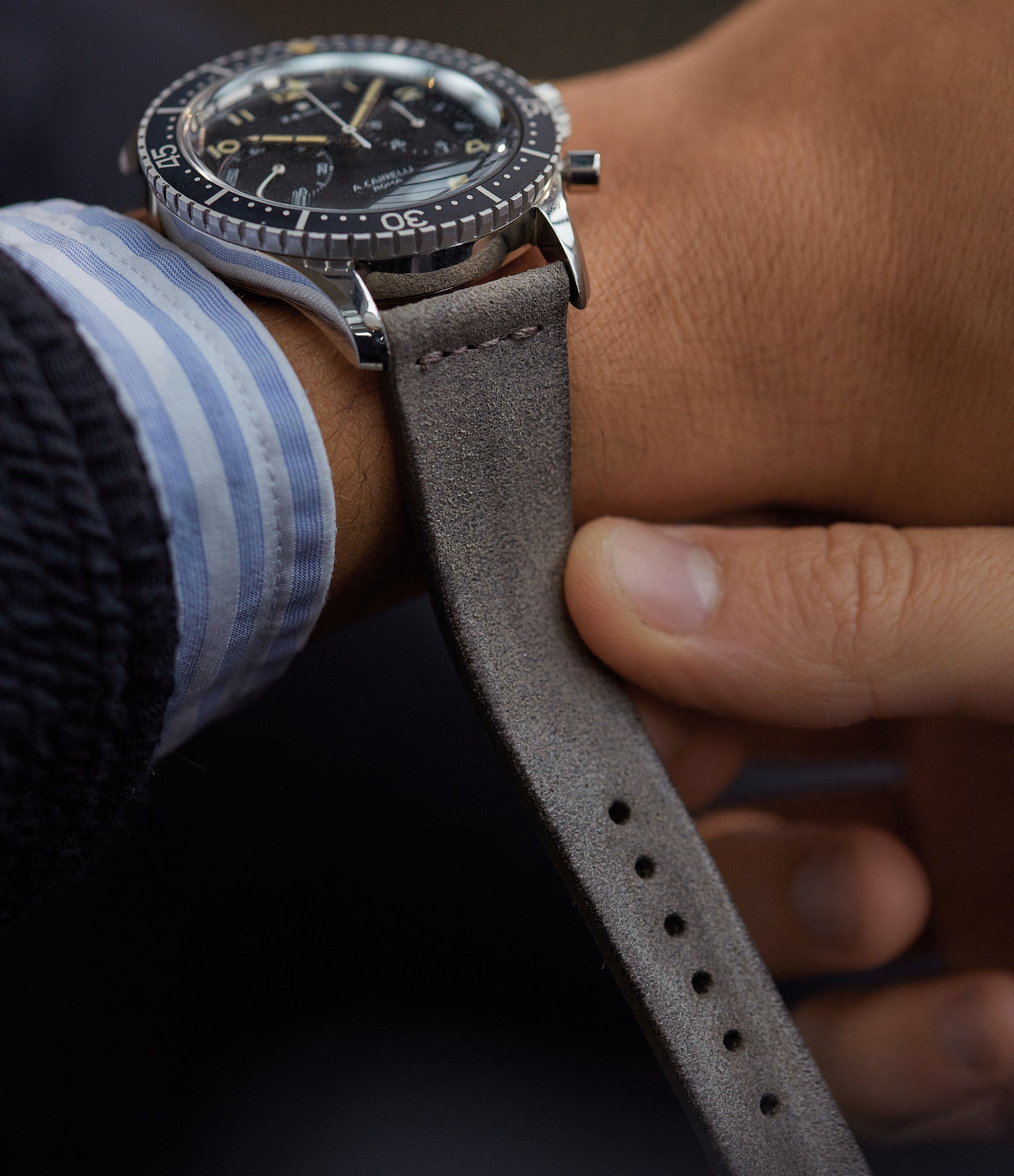 Buy rugged suede quality watch strap in drifting ash grey from A Collected Man London, in short or regular lengths. We are proud to offer these hand-crafted watch straps, thoughtfully made in Europe, to suit your watch. Available to order online for worldwide delivery.