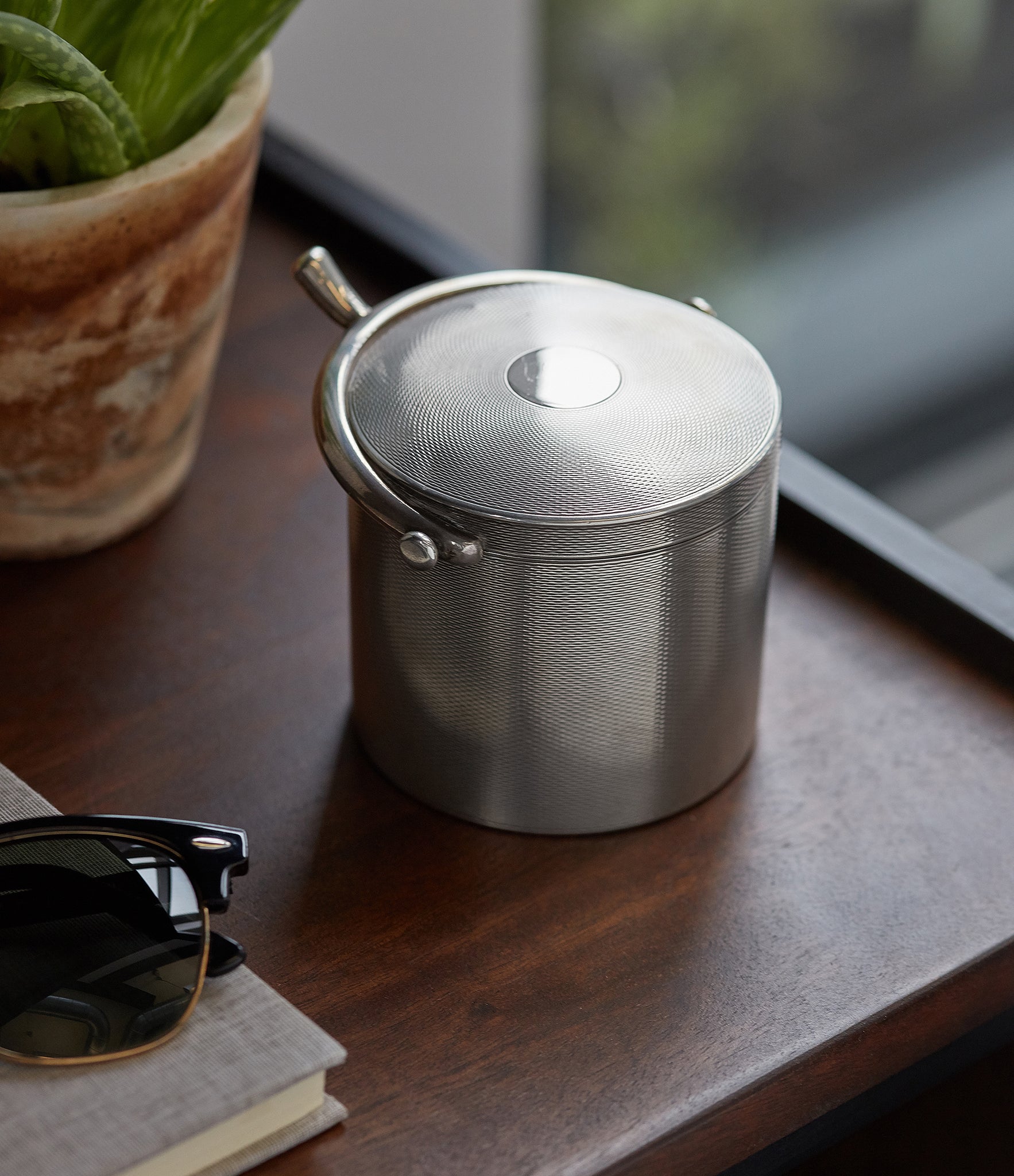 men's collectable Hermès silver cigarette pot engine-turned motif for modern gentleman rare find