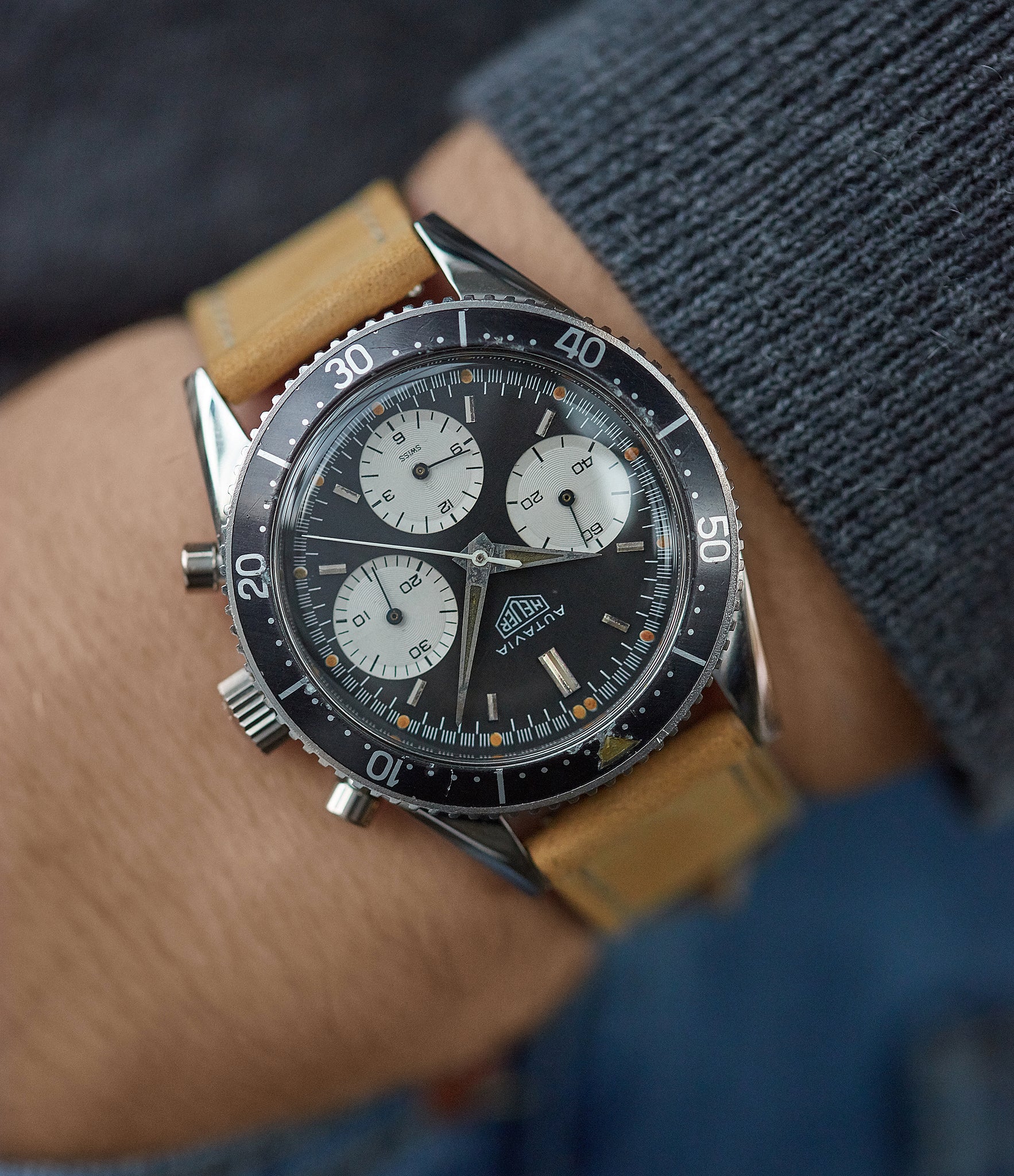 vintage wristwatch Heuer Autavia 2446 Second Execution Valjoux 72 rare first-owner chronograph steel racing sport watch for sale online at A Collected Man London UK rare watch specilaist