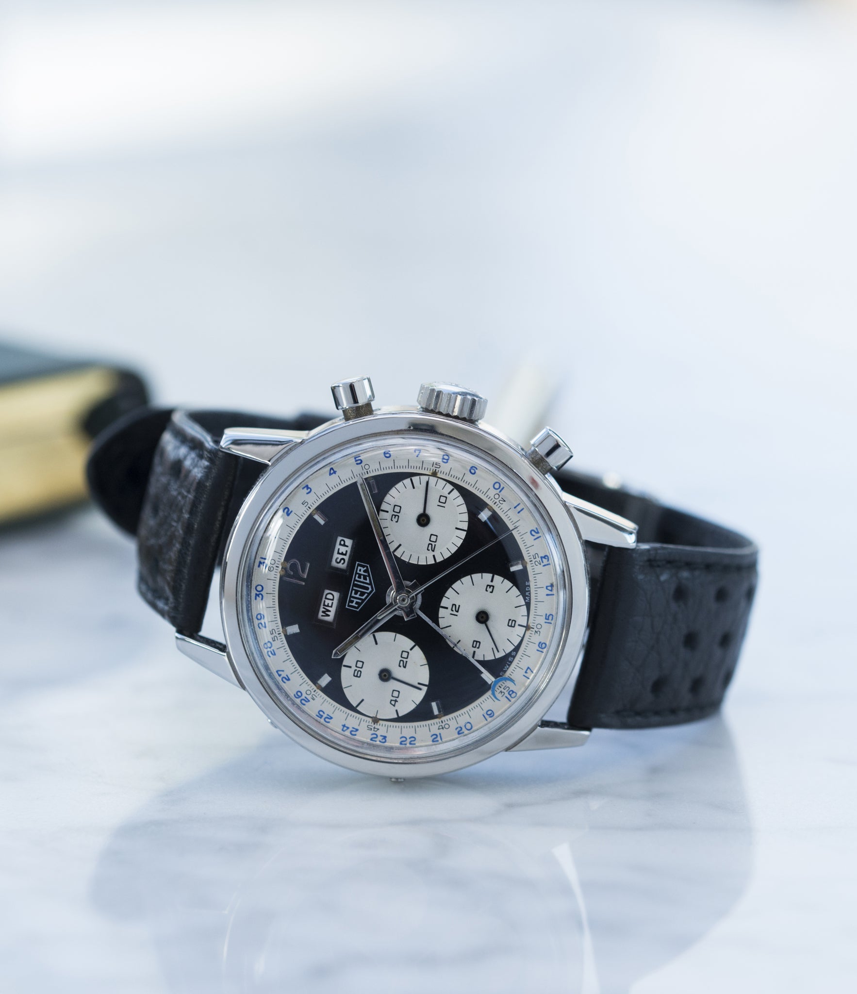 Heuer Carrera 2547NS triple calendar chronograph Buy vintage
