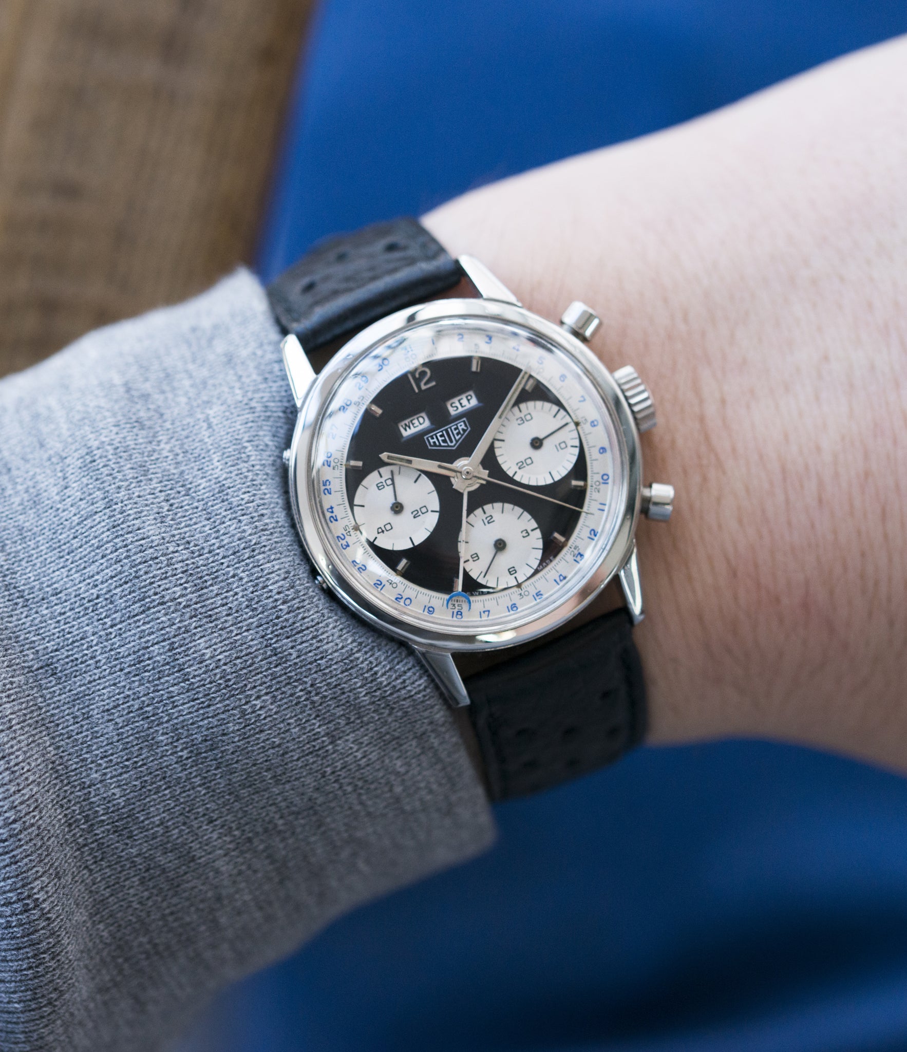 Heuer Carrera 2547NS triple calendar chronograph Buy vintage