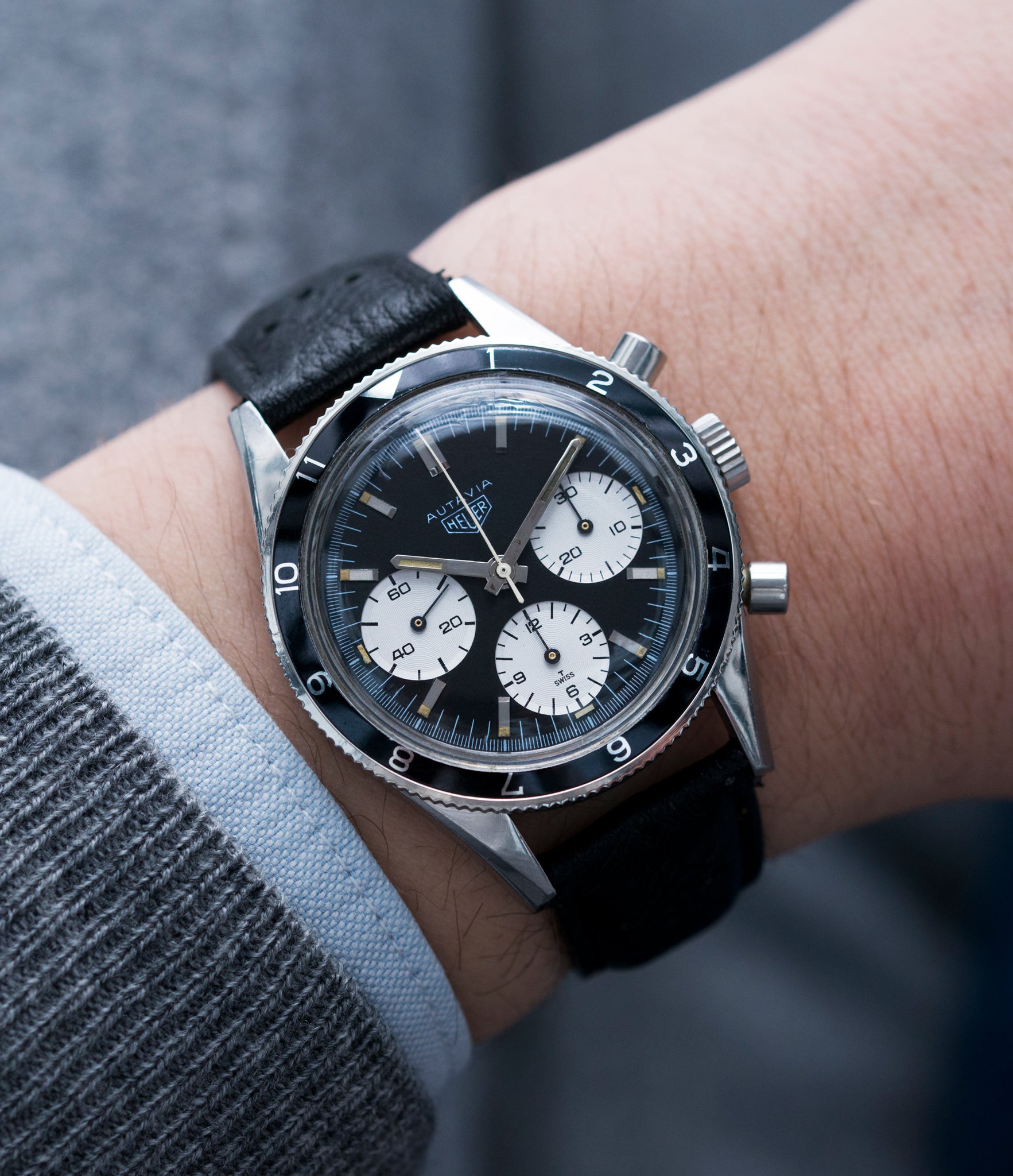 collect vintage rare watch Heuer Autavia Rindt 2446 rare steel chronograph sport racing watch Valjoux 72 movement