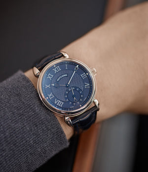 hands-on with Kari Voutilainen's first-ever pre-series Vingt-8 Cal. 28 blue dial white gold watch at A Collected Man London approved re-seller of independent watchmakers