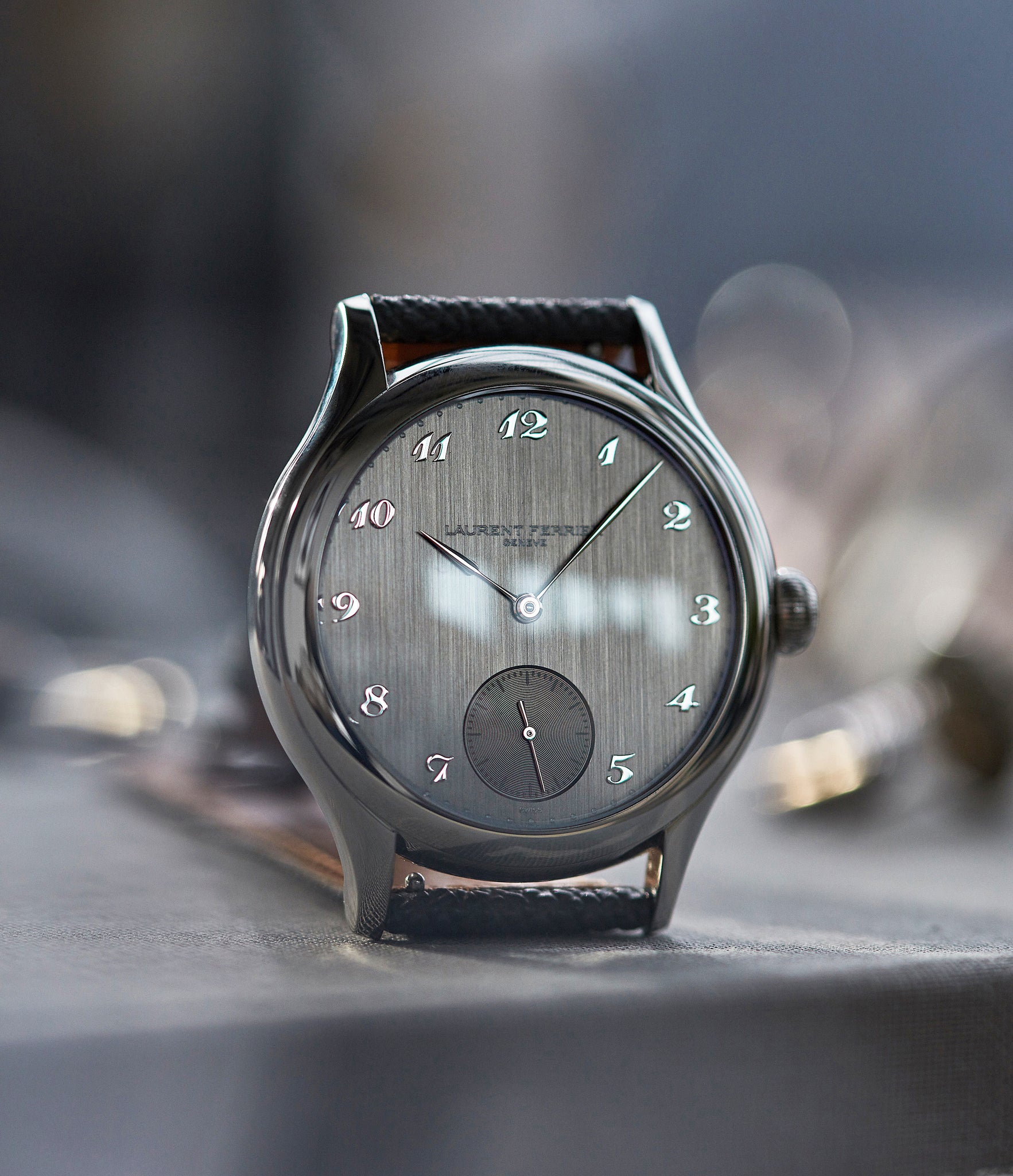 Galet Micro-rotor | Brushed Dial | Steel